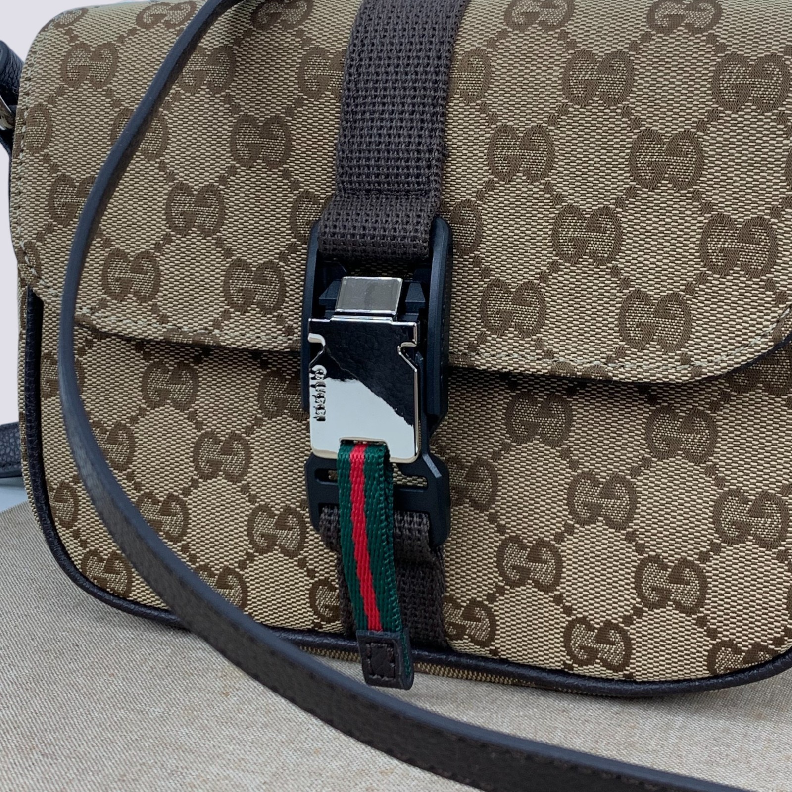Gucci GG Monogram Canvas Web Logo Crossbody Messenger Shoulder Bag Beige 802100
