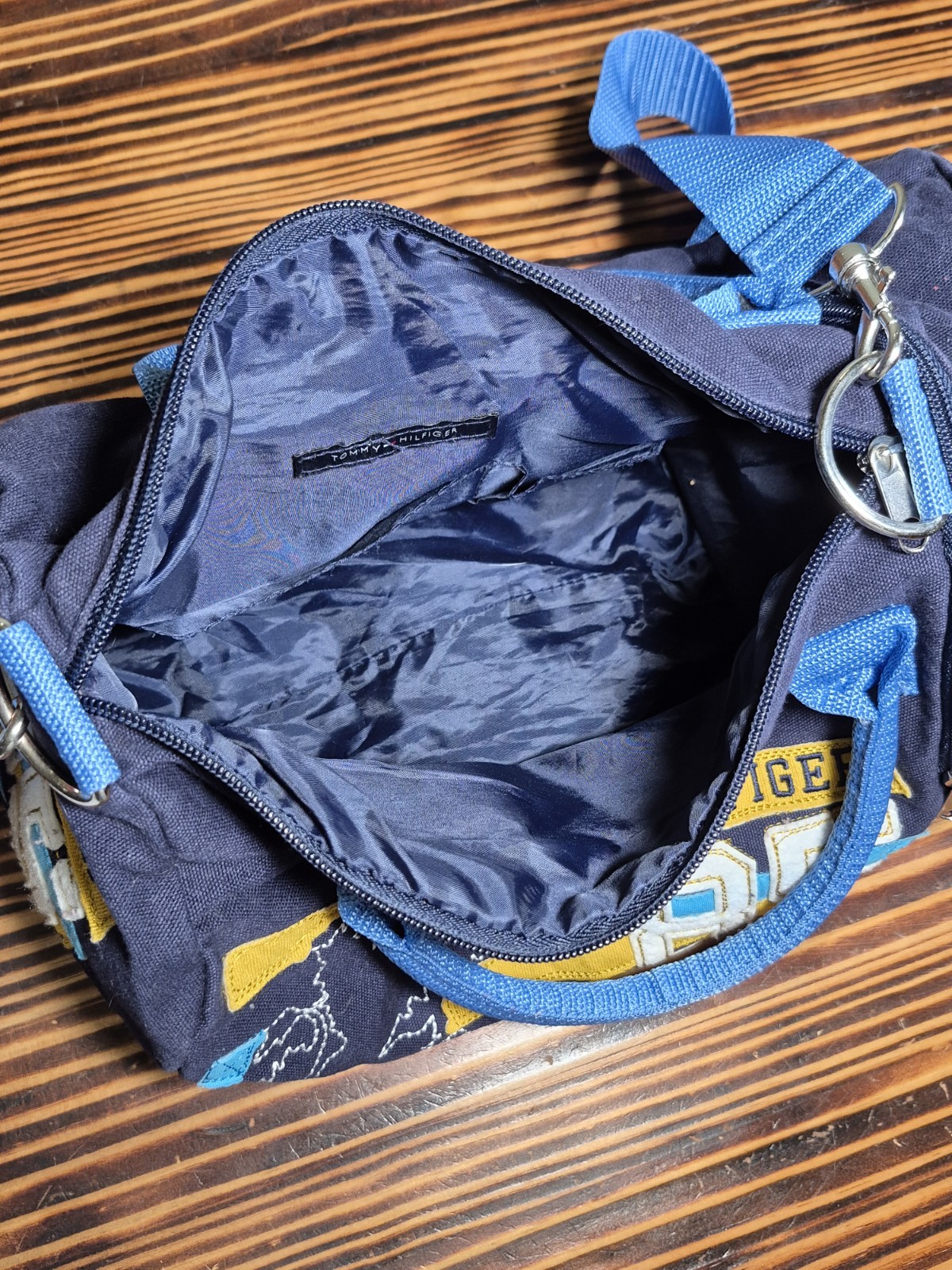 TOMMY HILFIGER Round Barrel Varsity Duffel Bag Navy Yellow 13″X9″ Y2K