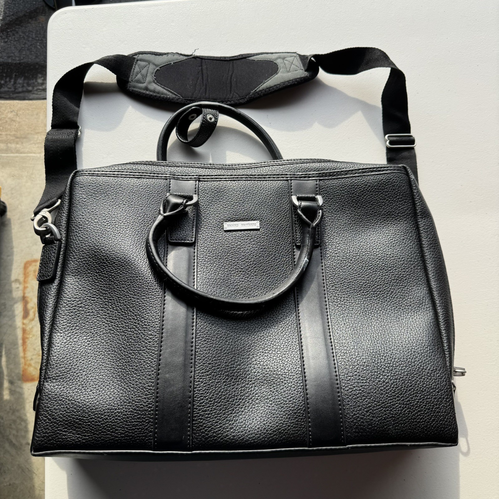 Brooks Brothers Pebbled Black Genuine Leather Briefcase Bag – READ ABOUT STRAP