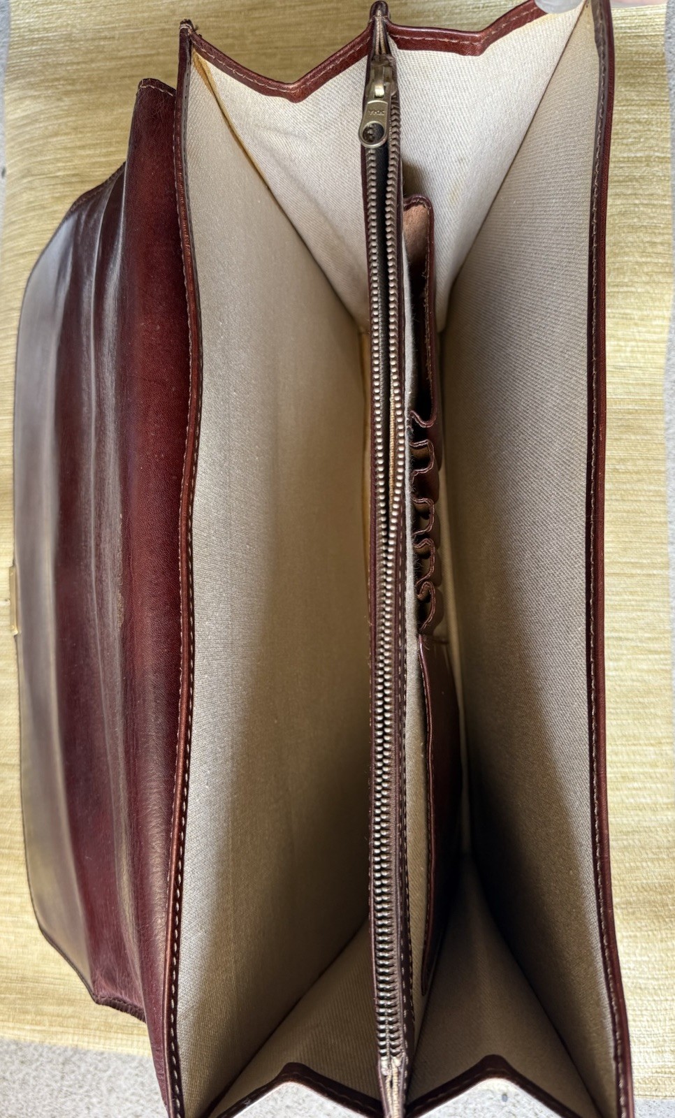 Bosca Brown Leather Men’s Briefcase/Document Case Top Handle Strap Push Lock
