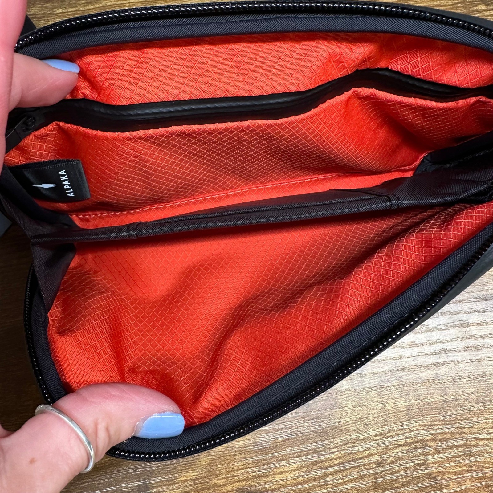 NEW Alpaka Flight Pouch Black Knight EPLX200 Travel Sling Bag Organizer NWT