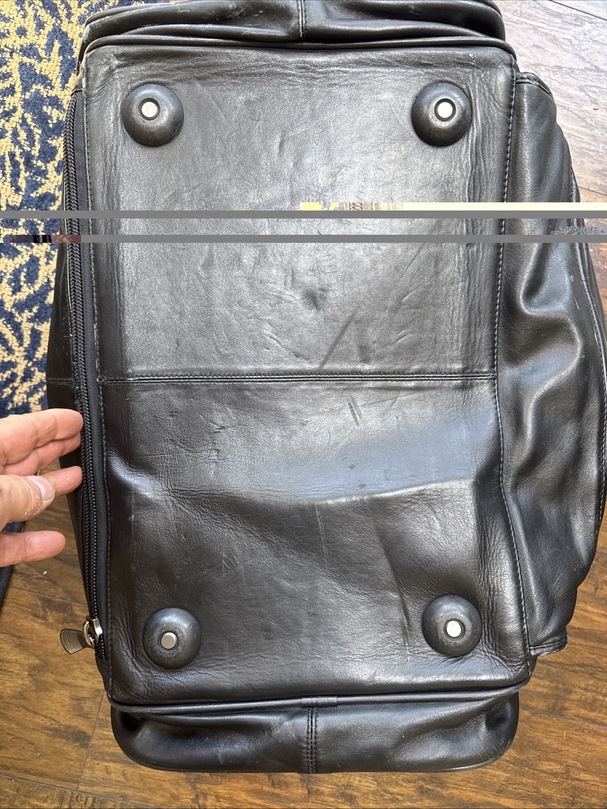 Kenneth Cole Reaction New York Leather 24″ X 12″ Large Duffle Bag