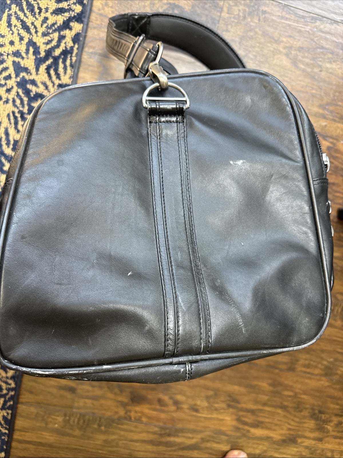 Kenneth Cole Reaction New York Leather 24″ X 12″ Large Duffle Bag
