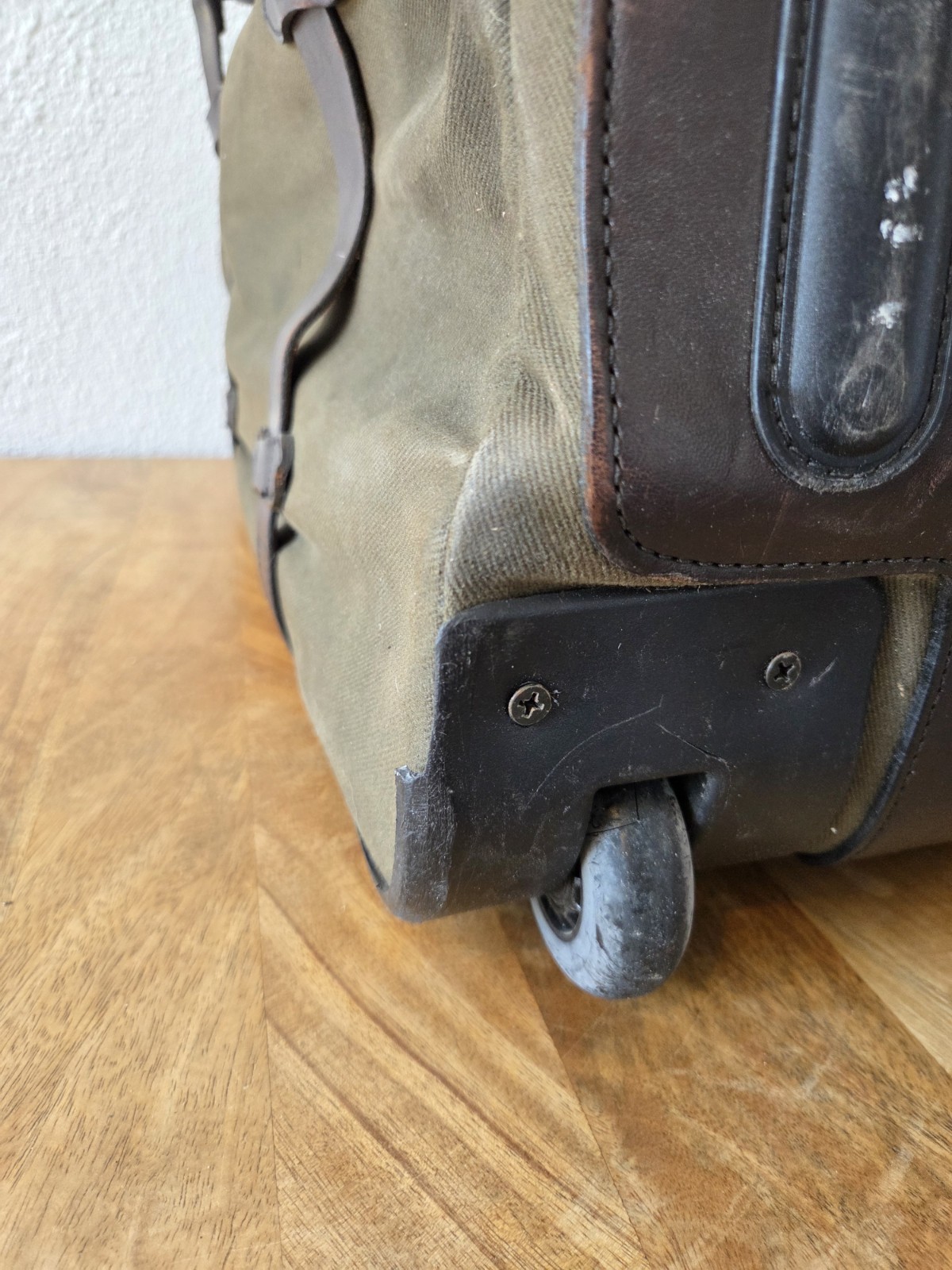 Filson Large Rugged Twill Rolling Duffle Bag | YKK Era | Otter Green | USA Made
