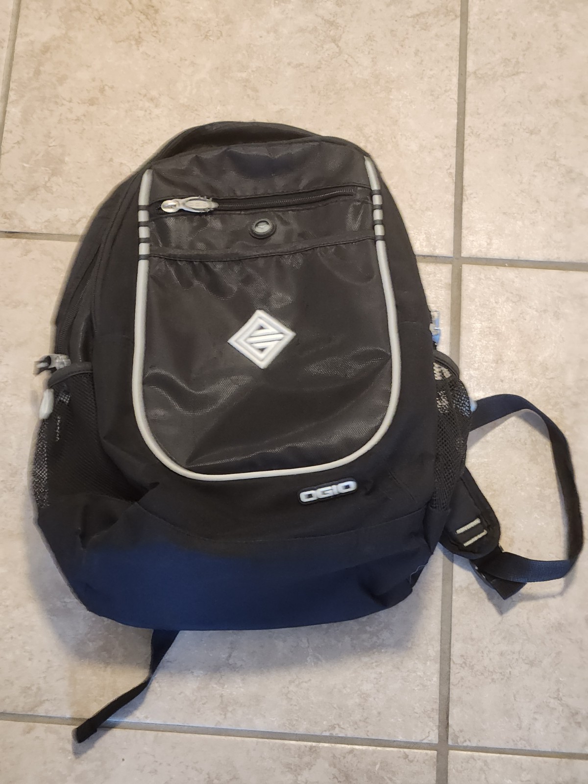 OGIO Carbon Padded Audio Pocket Black School/Travel 17″ Backpack