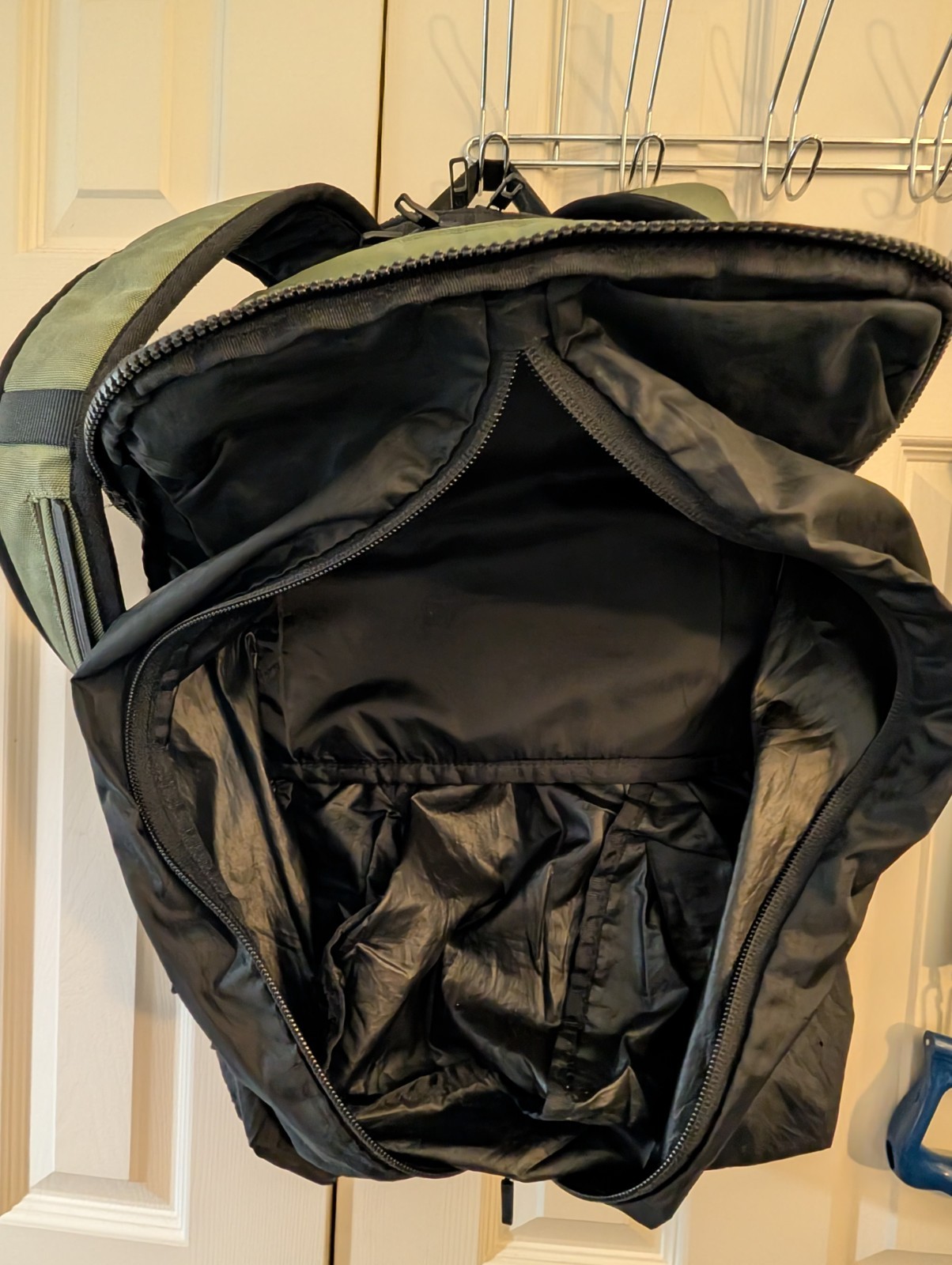 Lululemon Assert Backpack 30L Green Travel Laptop Bag