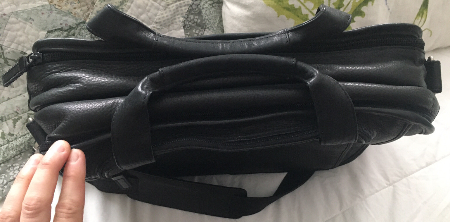 WILSONS Black Leather Small Medium Briefbag Case Messenger Laptop Bag-NEW no tag