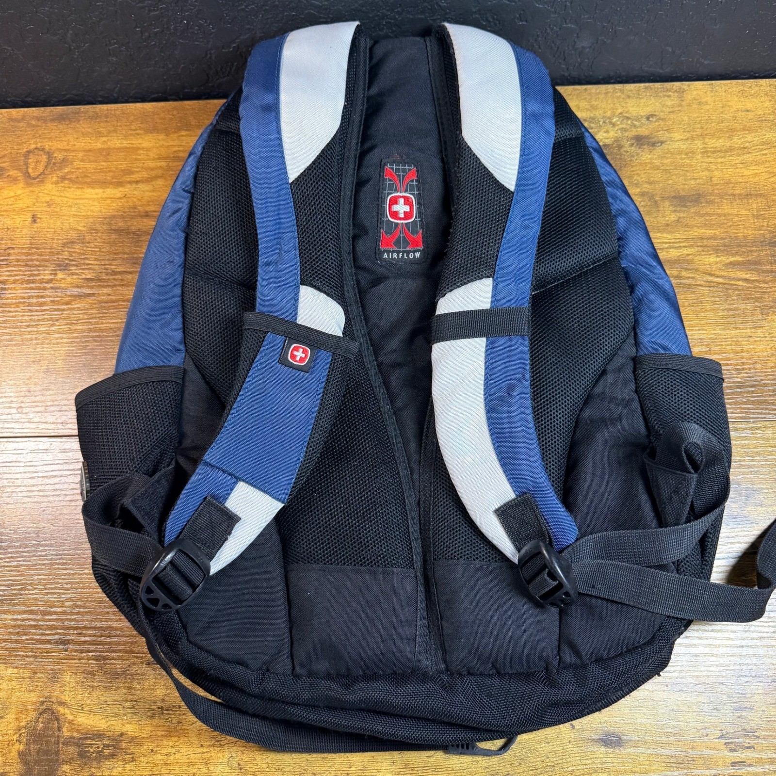 SwissGear Airflow Blue Grey Nylon Multi-Compartment Laptop Backpack OS