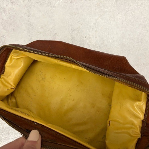 Bosca || Vintage Leather Shave Kit Dopp Kit Toiletry Travel Brown