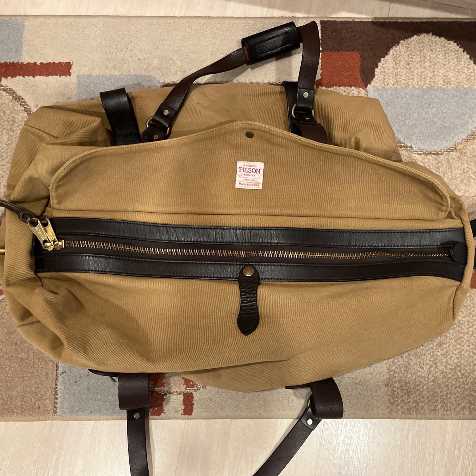 🔥Filson USA Rugged Twill Medium Duffle Bag Tan 70222 Bridle Leather Strap -Read