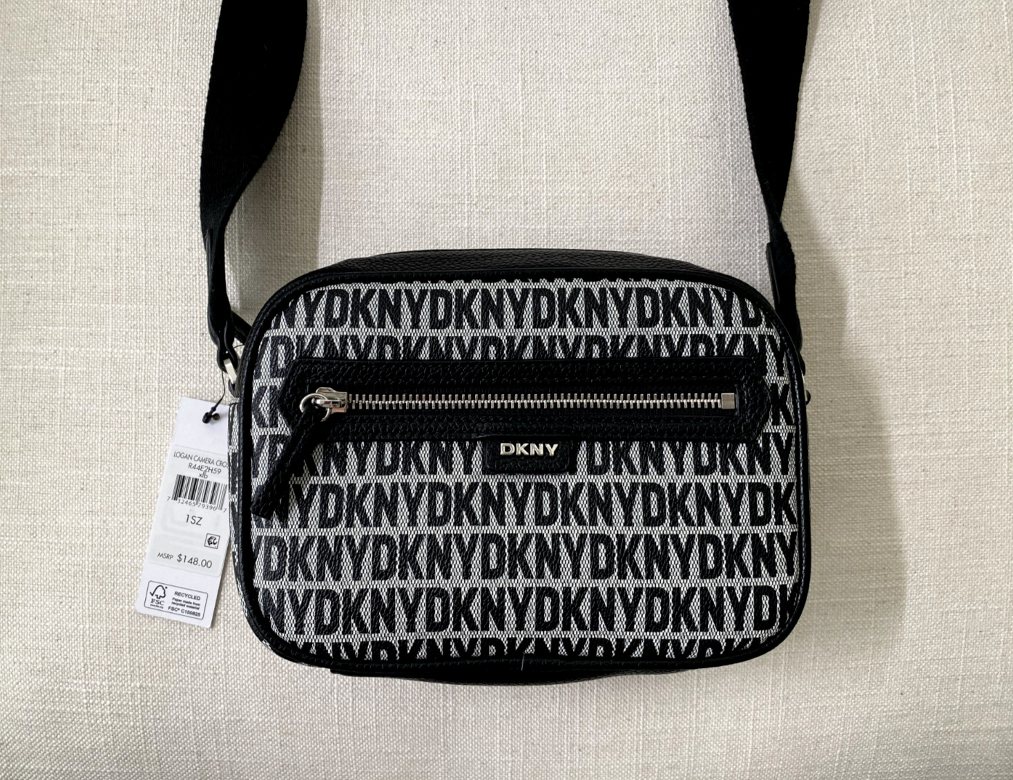 DKNY Mini Crossbody / Small Shoulder Bag in Black NWT