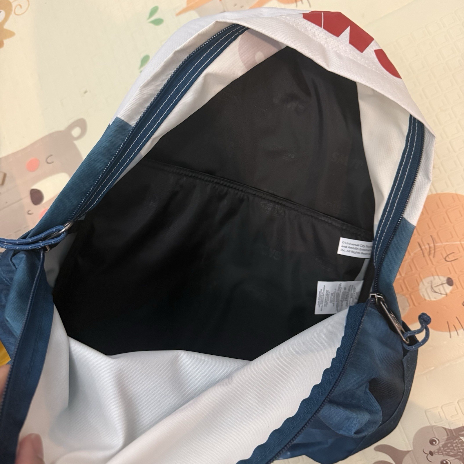 Eastpak Padded Day Packer Backpack Jaws Poster JS0A85MA RARE New