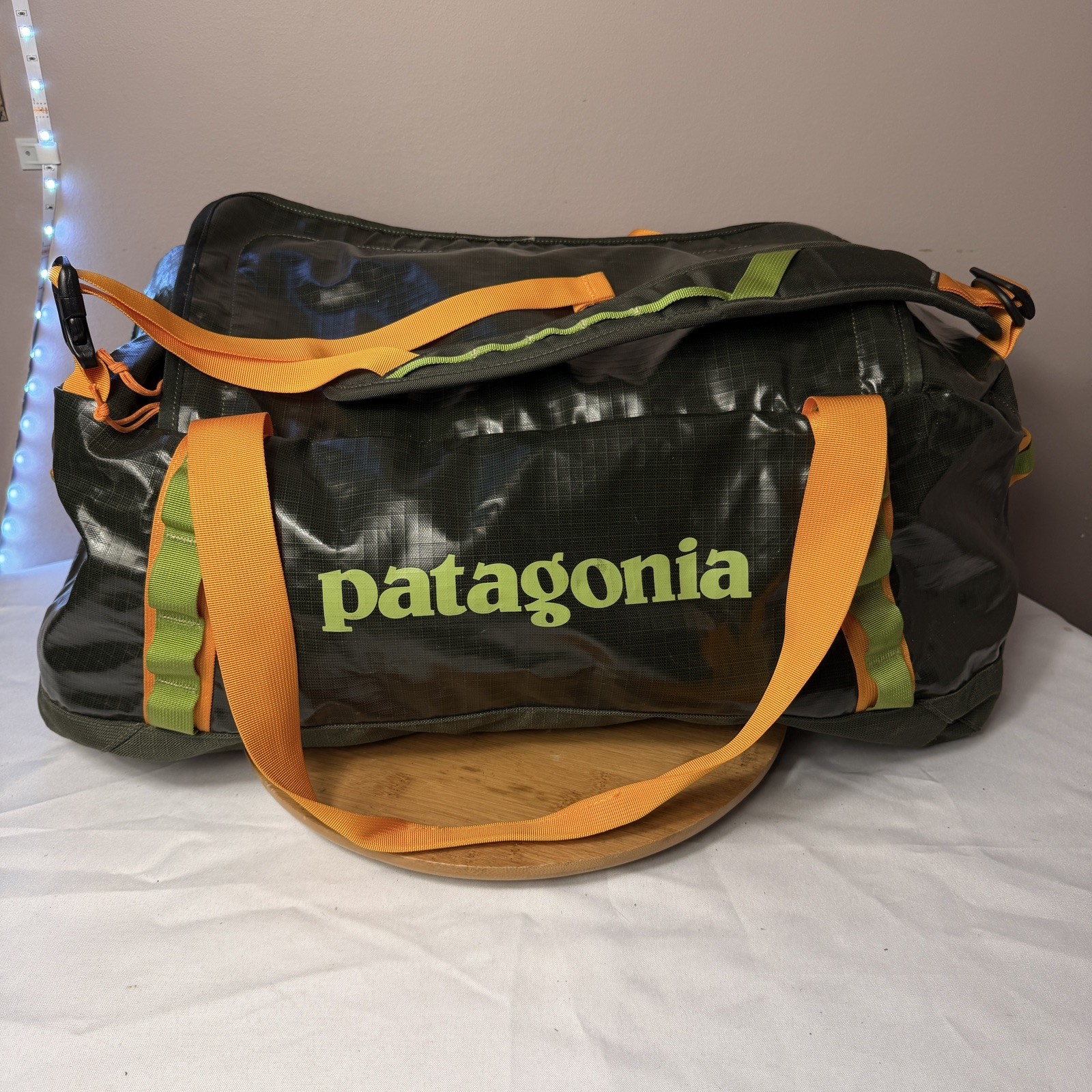 Patagonia Black Hole® Duffel Bag 120L high visibility Weather-Resistant Green