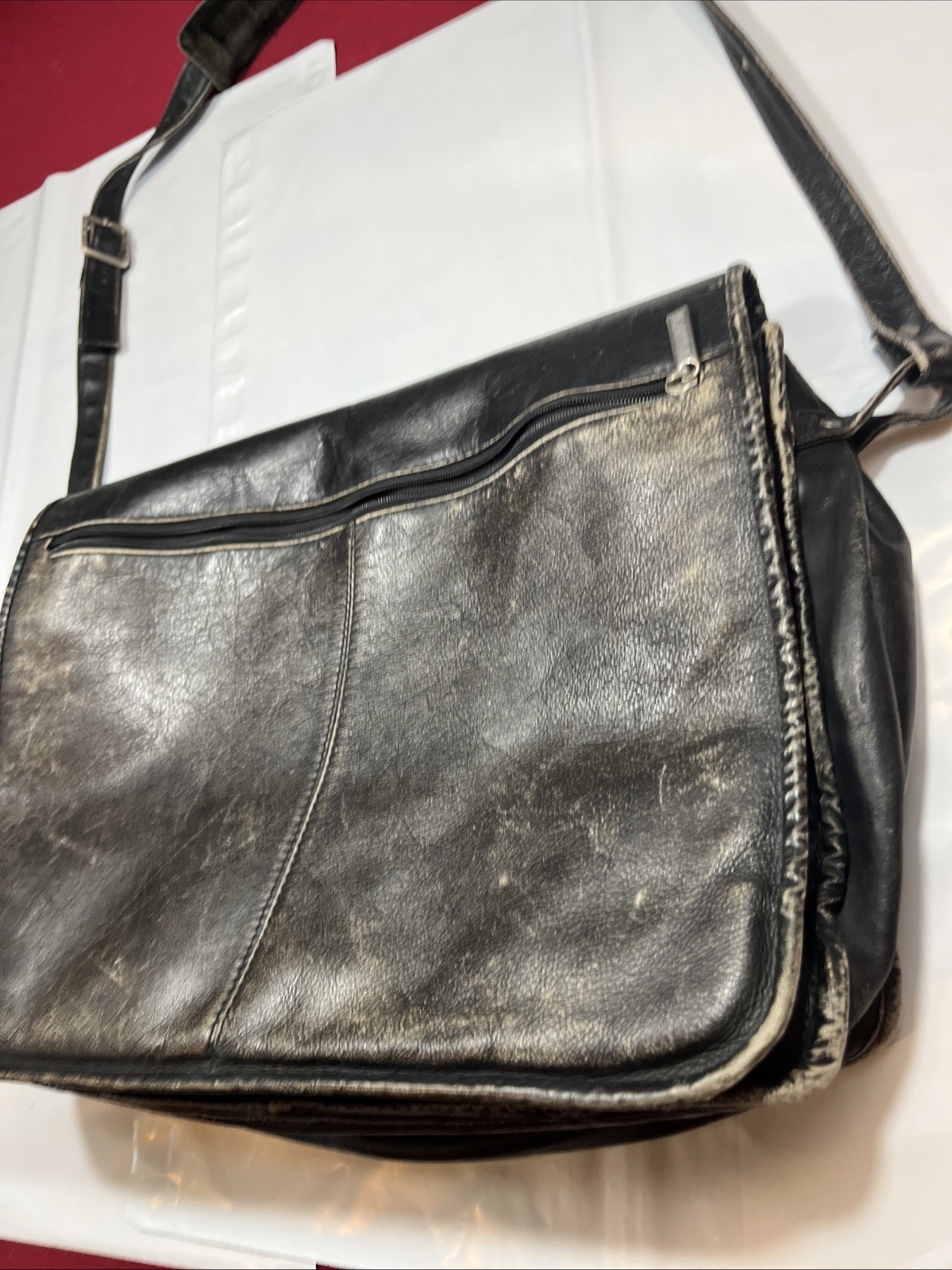 Wilsons Leather BLACK Messenger Flap BAG Distressed Grunge office School Retro
