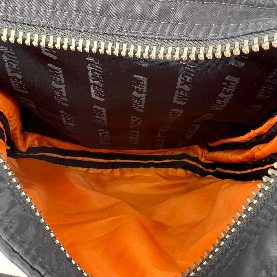 Porter Duffle Bag “NEIGHBORHOOD NYLON TANKER” – Size OS (15437-27)