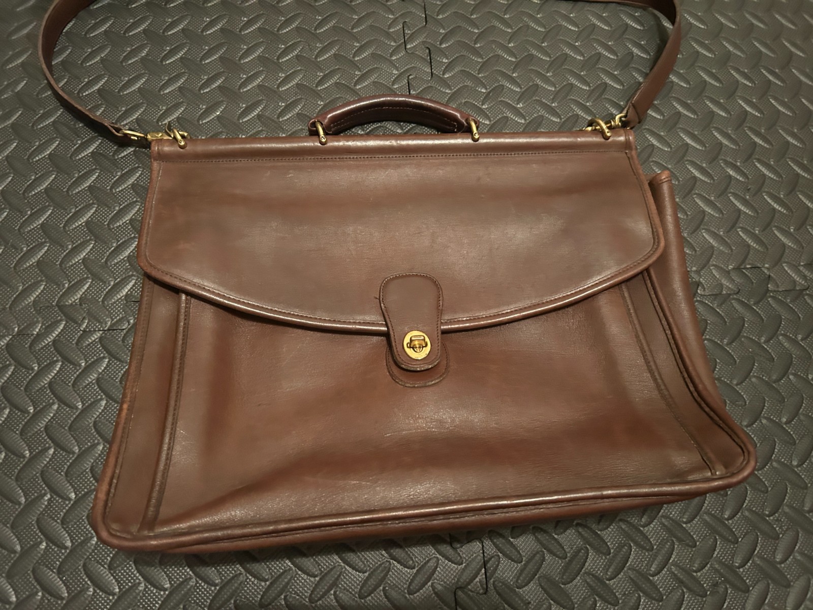 Vintage Coach Metropolitan 1995 Brown Leather Messenger Bag United States 5266