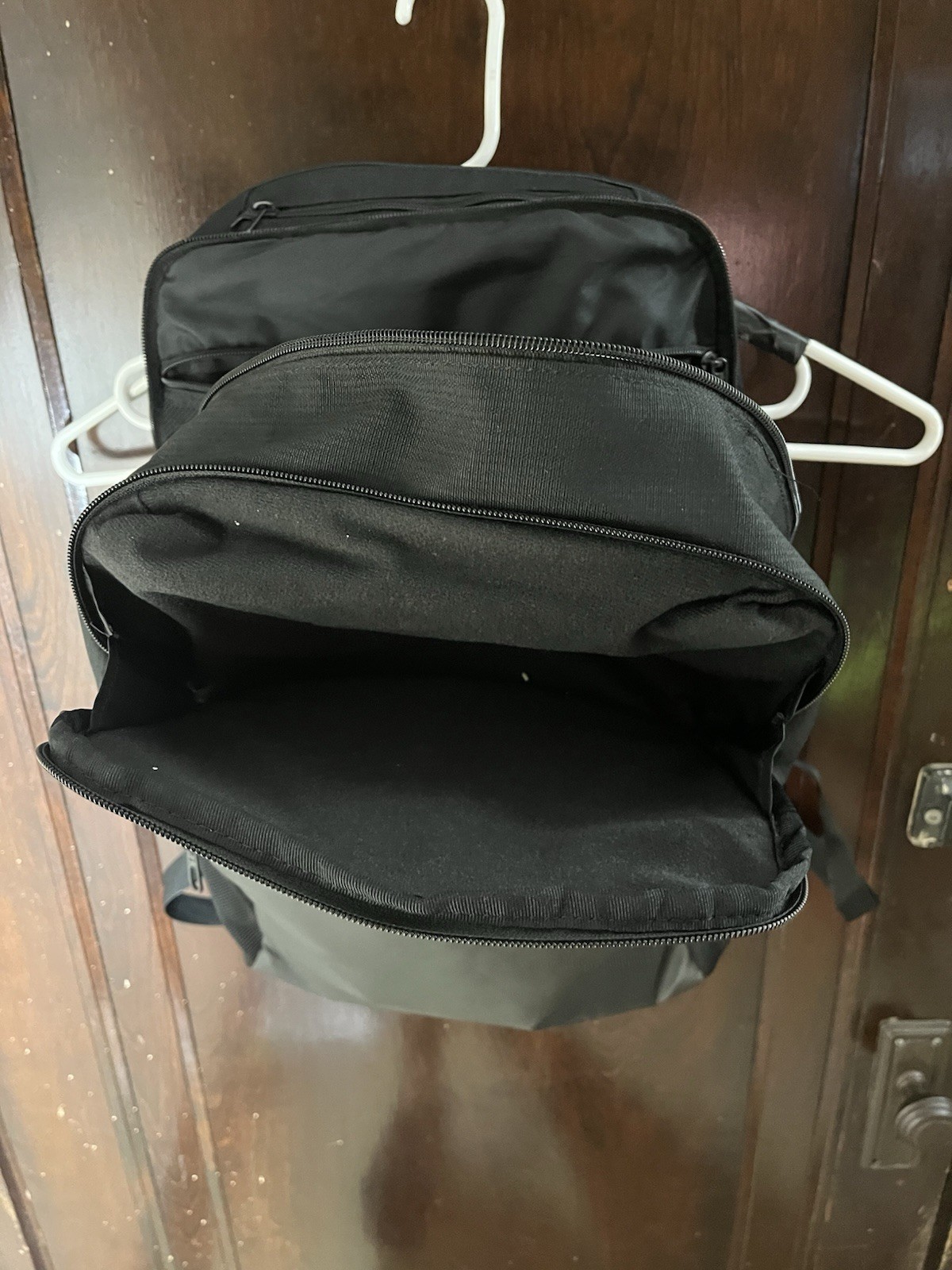 Nike Black Backpack 6 Pocket 18x15x6 RN#56323 CA#05553 School Sports Gym