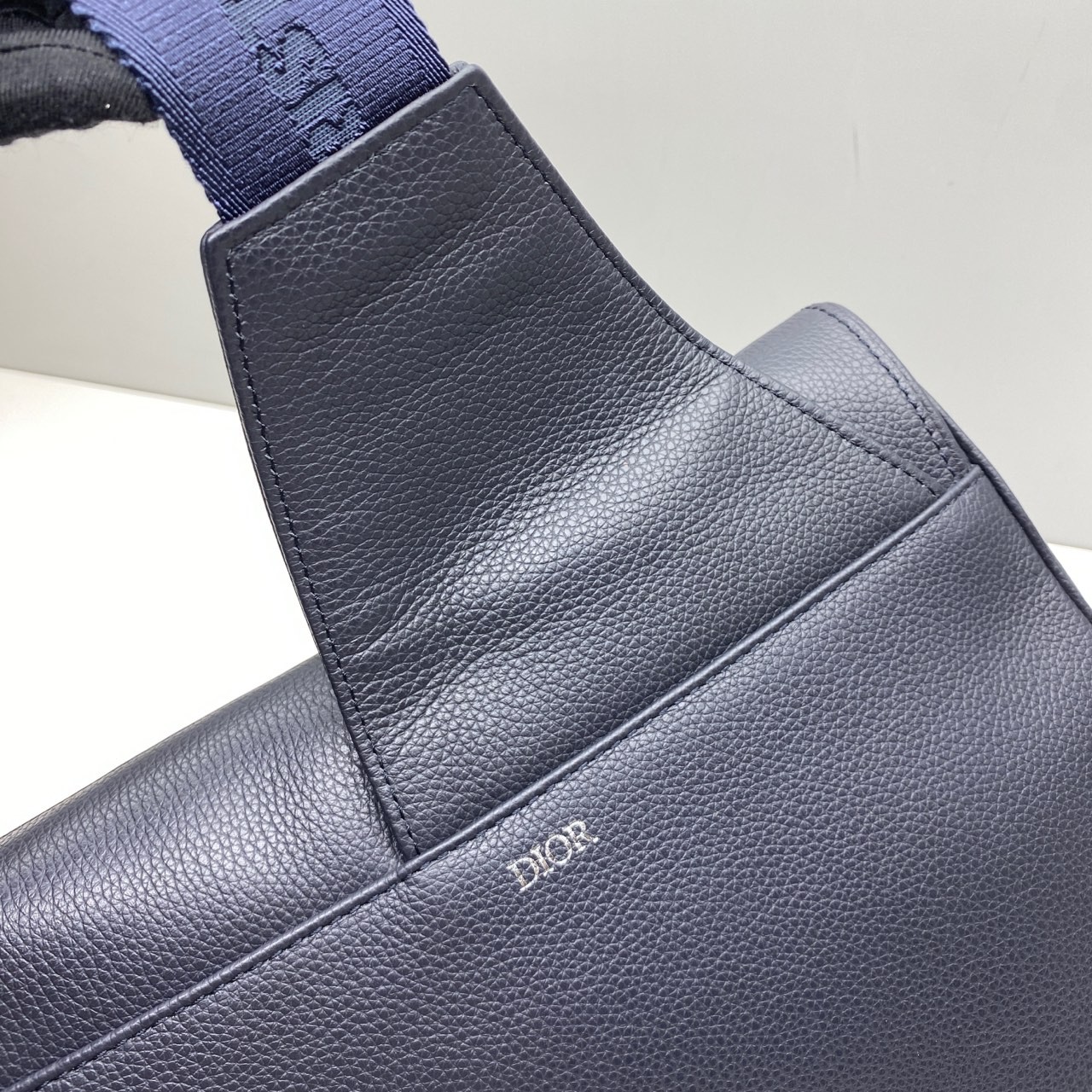 Dior Pre-Owned Authentic Saddle Bag Navy 27x20x5cm Cowhide