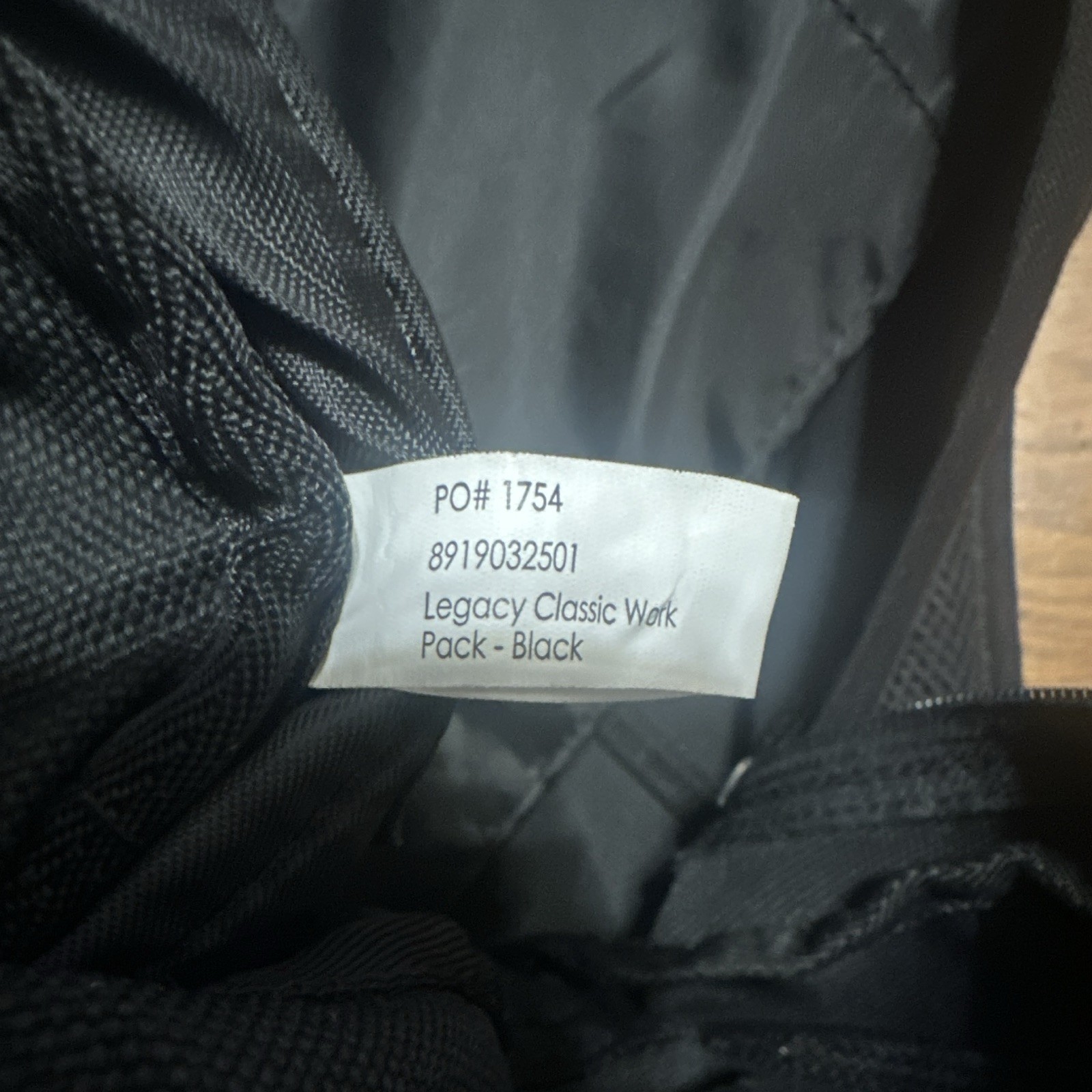 Carhartt Men’s Black Backpack Zip Closure Adjustable Straps Pockets Work