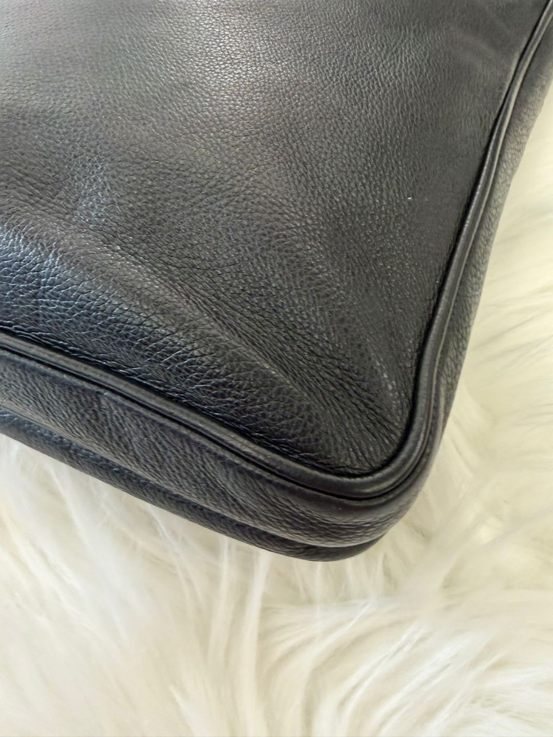 Prada Vitello Leather Crossbody Bag (2VH019) 151645554 [P]
