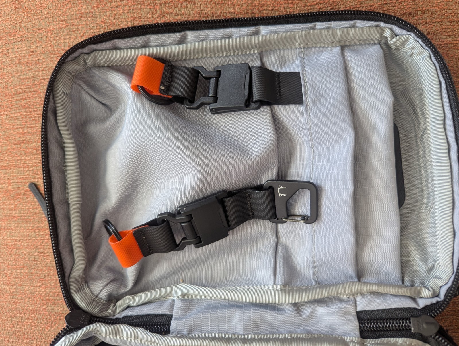 BLACK EMBER Shoulder Bag Kompak Men Nylon Bag with Key Jet-Black NWOT