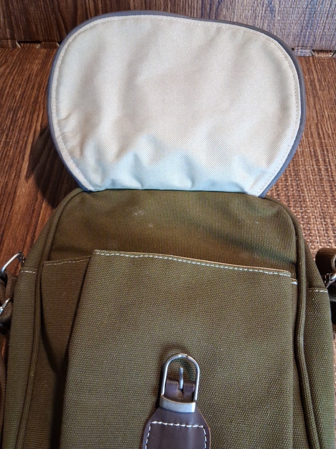 &BEYOND Bag Notebook Leather Cotton Canvas Green Brown Leather Strap Travel