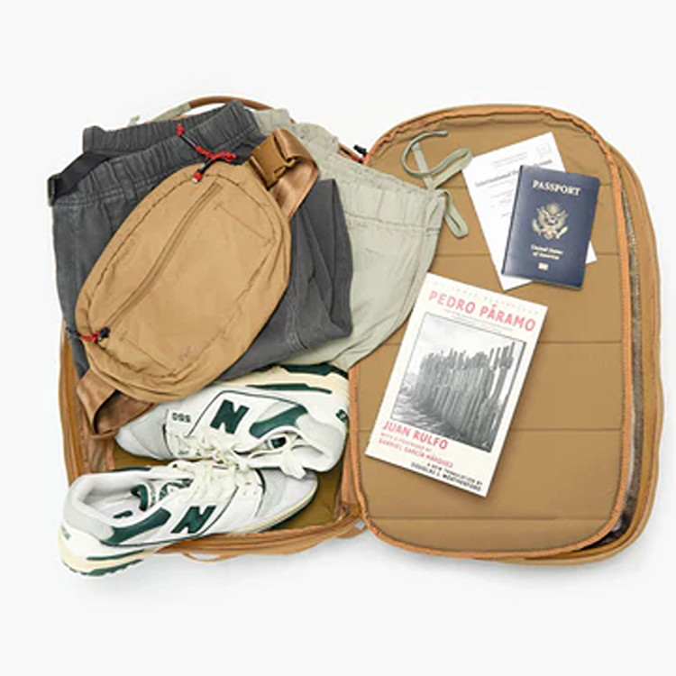 Pakt Cero Travel Backpack Mojave