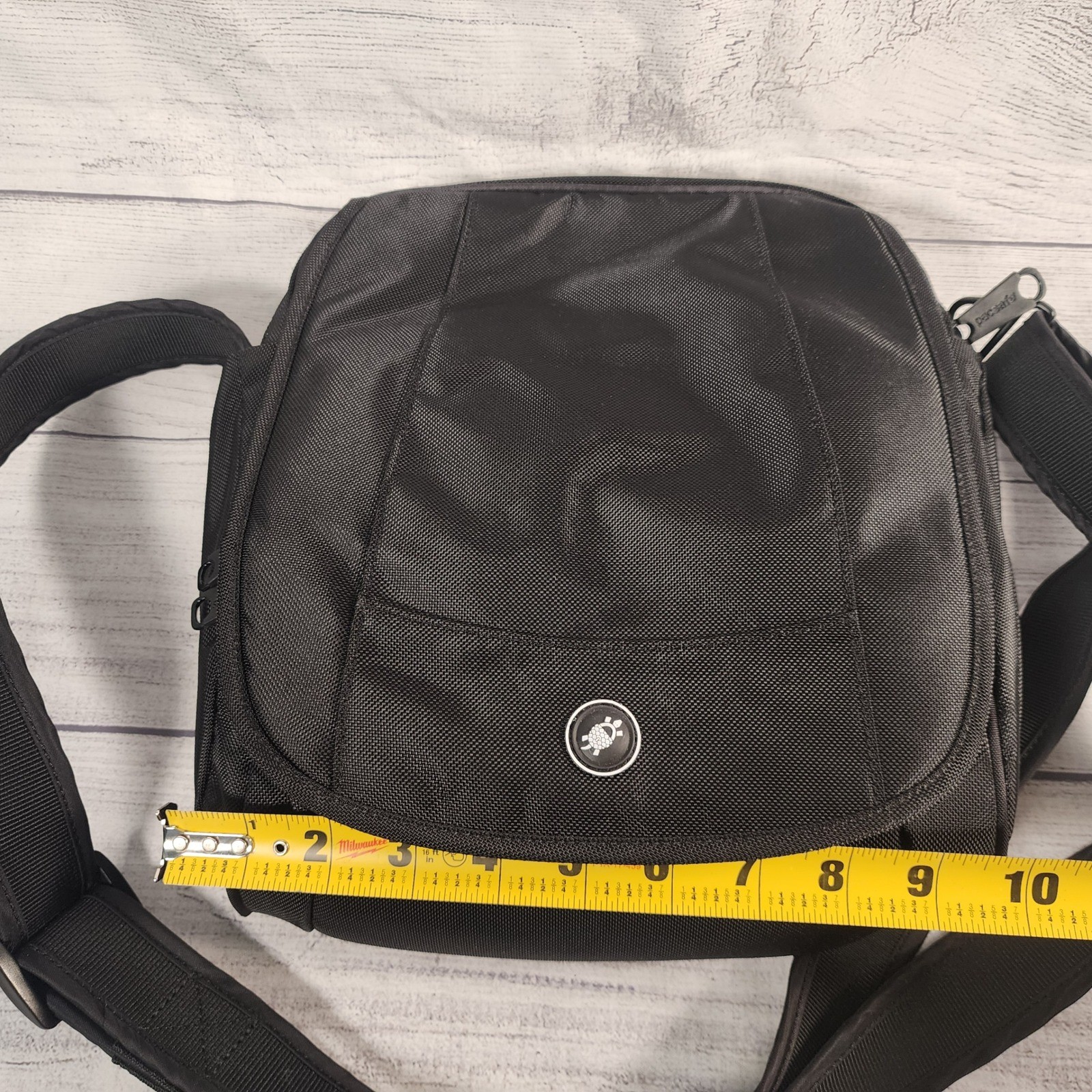 Pacsafe Metrosafe 200 Shoulder Bag Black Anti-Theft Crossbody PB001 eXomesh