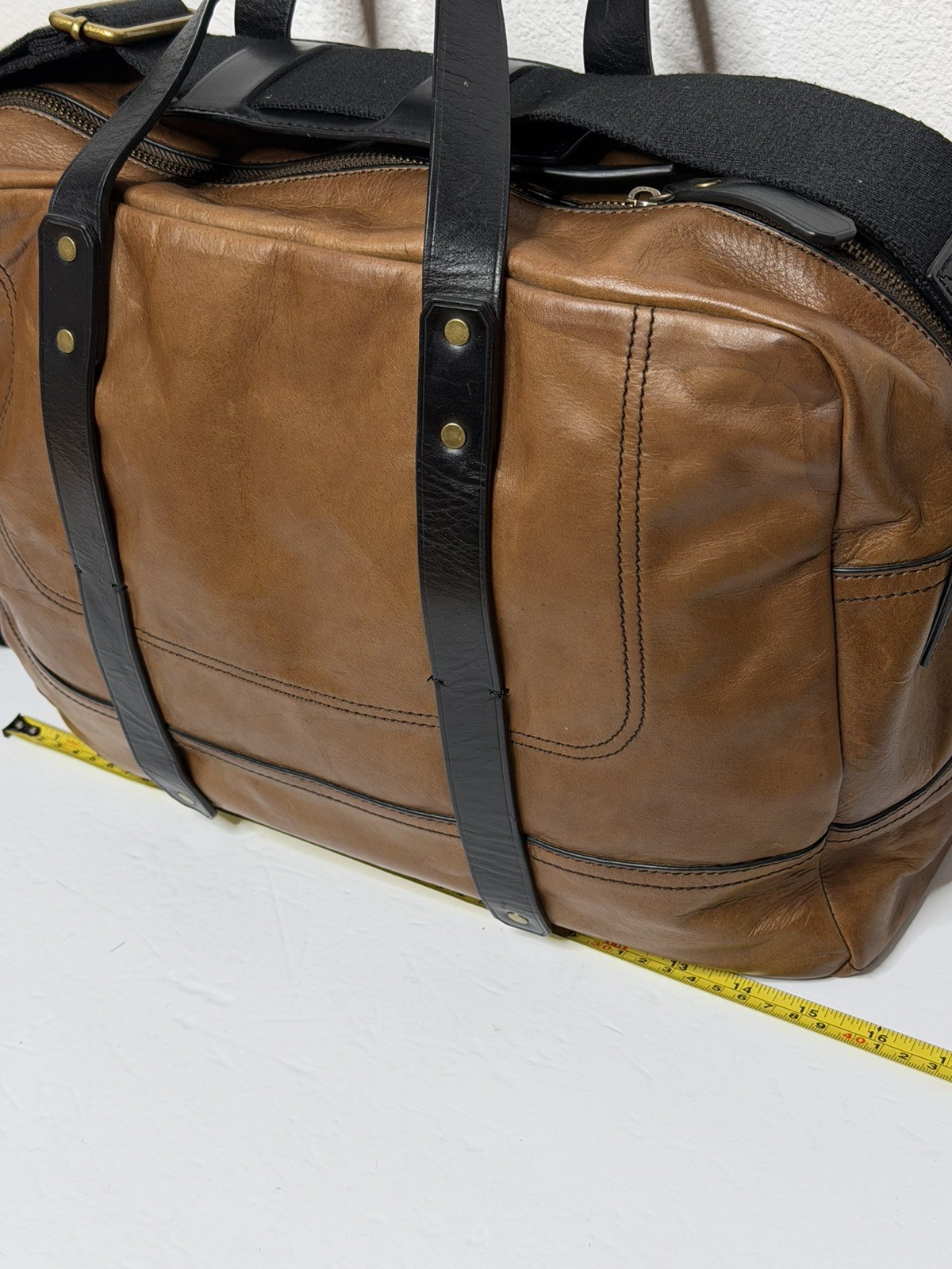 BANANA REPUBLIC Brown / cognac Italian Leather Briefcase Messenger Bag high end