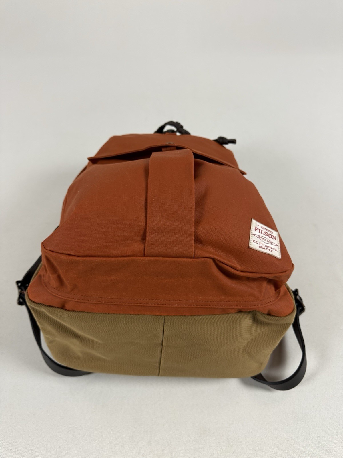 FILSON JOURNEYMAN BACKPACK RUST NWT