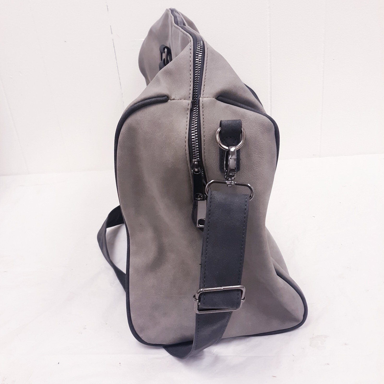 Jackson Unisex – vegan leather – Carry On Gray Grey Strap Handle Duffle Bag