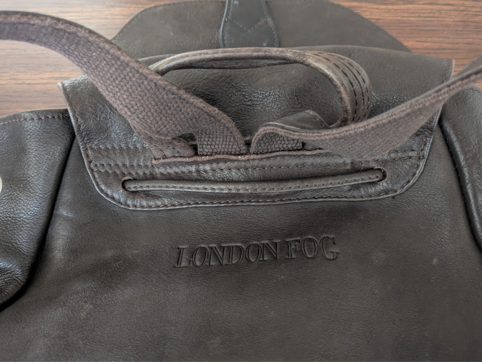 London Fog Leather Backpack Brown Drawstring Flap Buckle Pockets Travel Bag EU