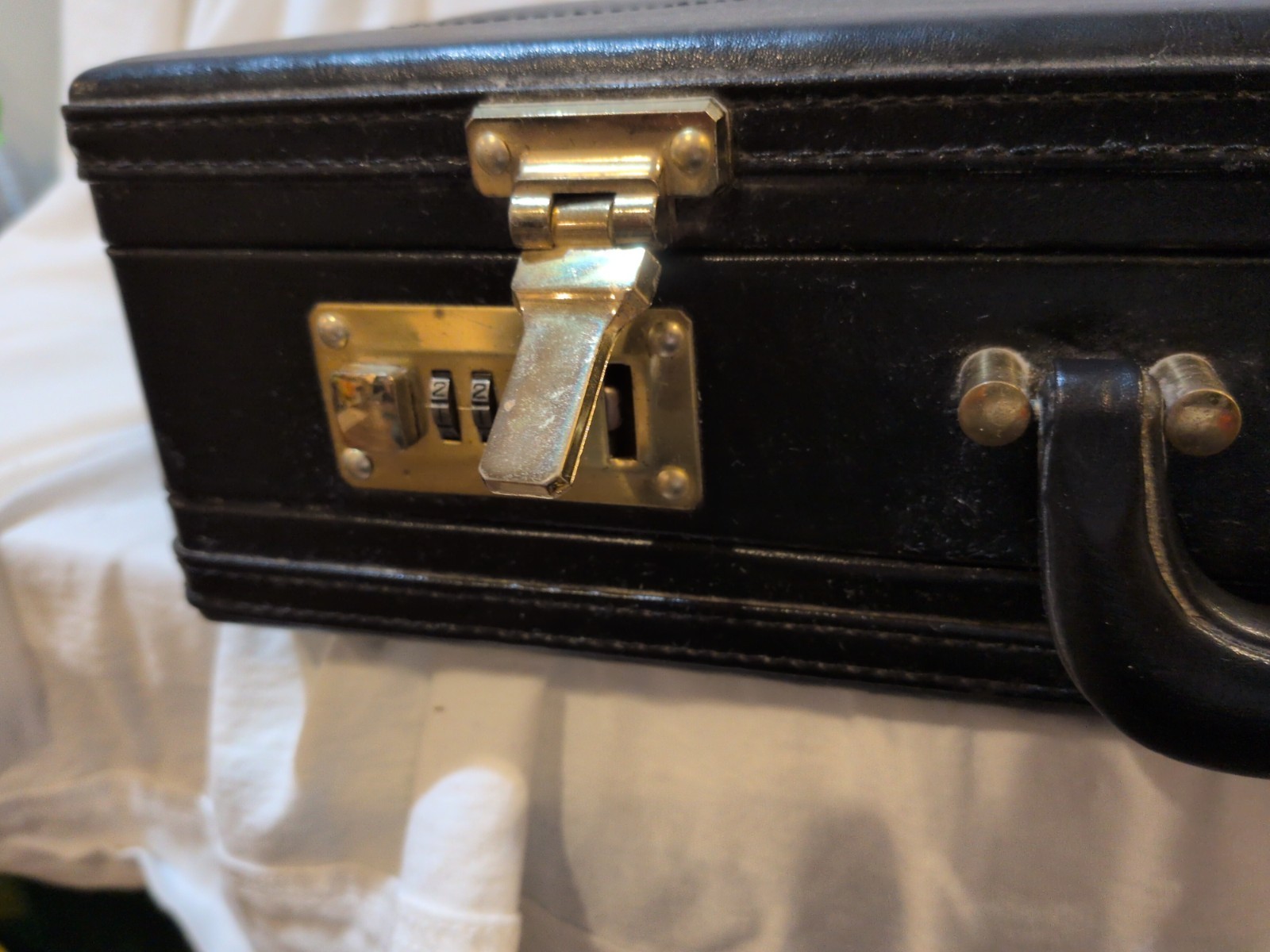 Briefcase Black Leather Brass Combination Lock Latches Attache Laptop