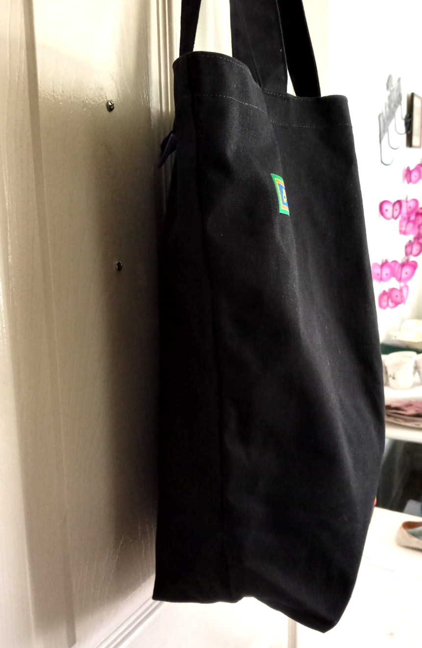 RARE Nike URBAN JUNGLE Heritage CANVAS TOTE BAG Black MULTICOLOR GRAPHICS Peace