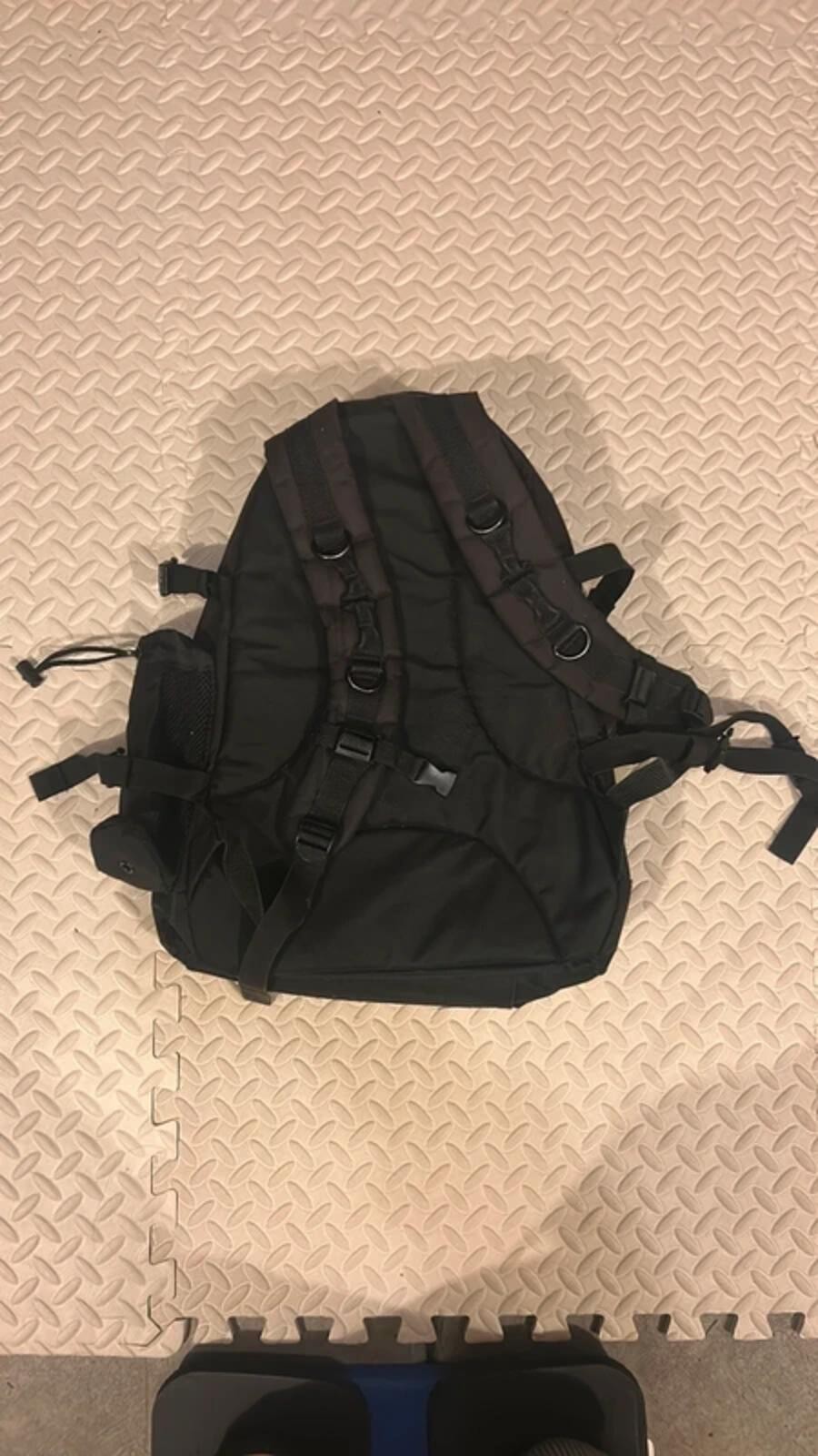 SOG Black Backpack Tactical Bugout Bag 4 Zippered Compartments Pockets Straps