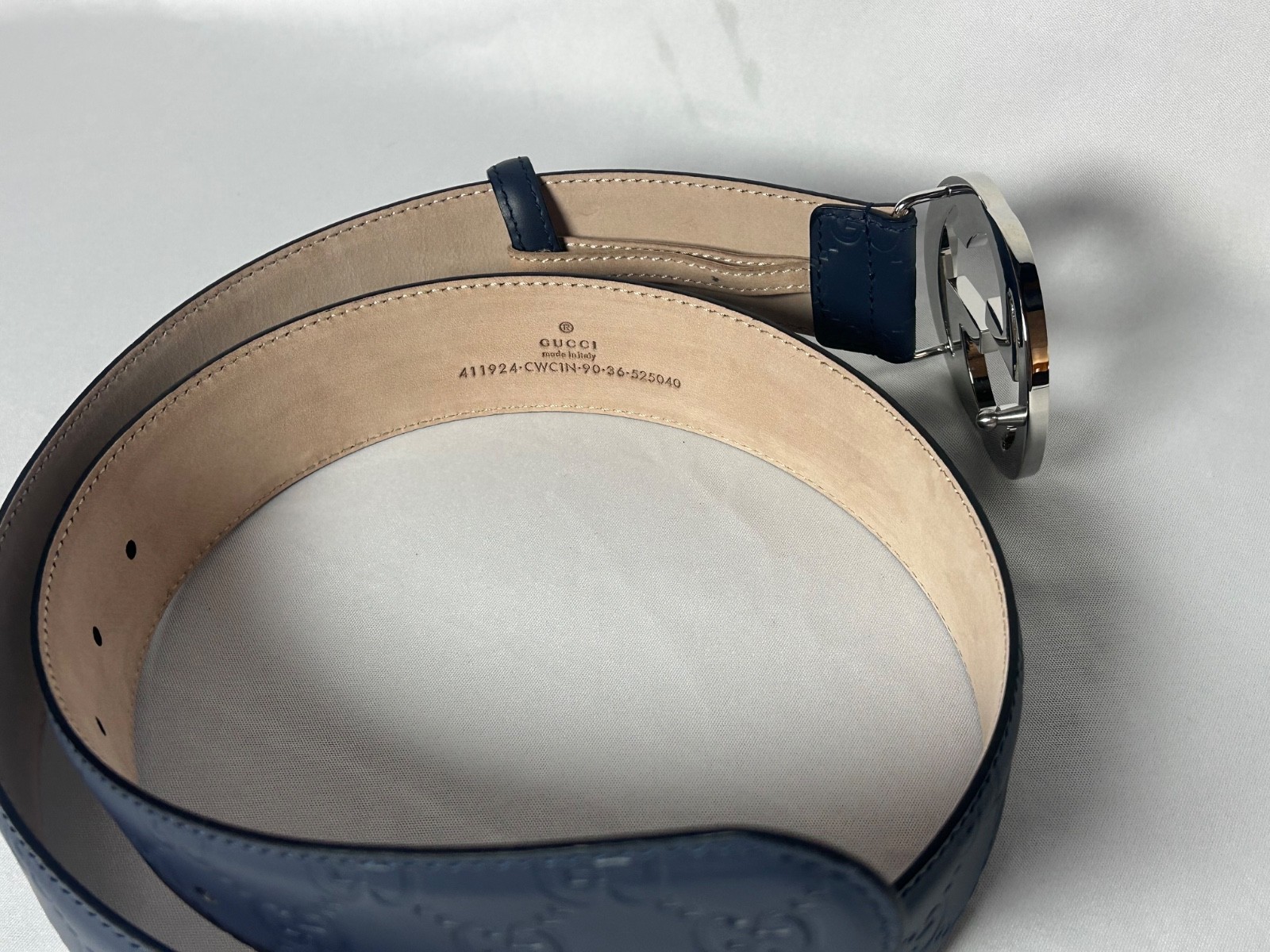 Embossed GG Gucci Leather Belt Navy w/ Silver Buckle sz 38 / 95cm