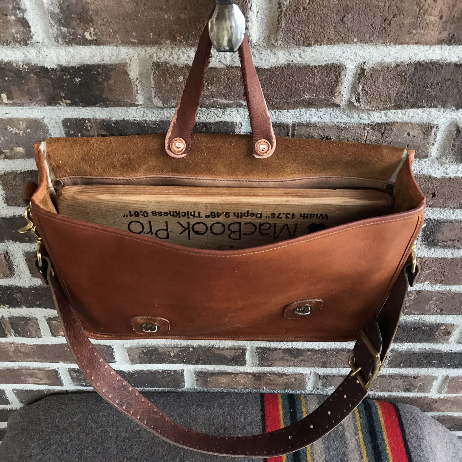 UNIQUE VINTAGE 1980s COGNAC THICK GLOVE LEATHER MACBOOK PRO BRIEFCASE BAG R$1198
