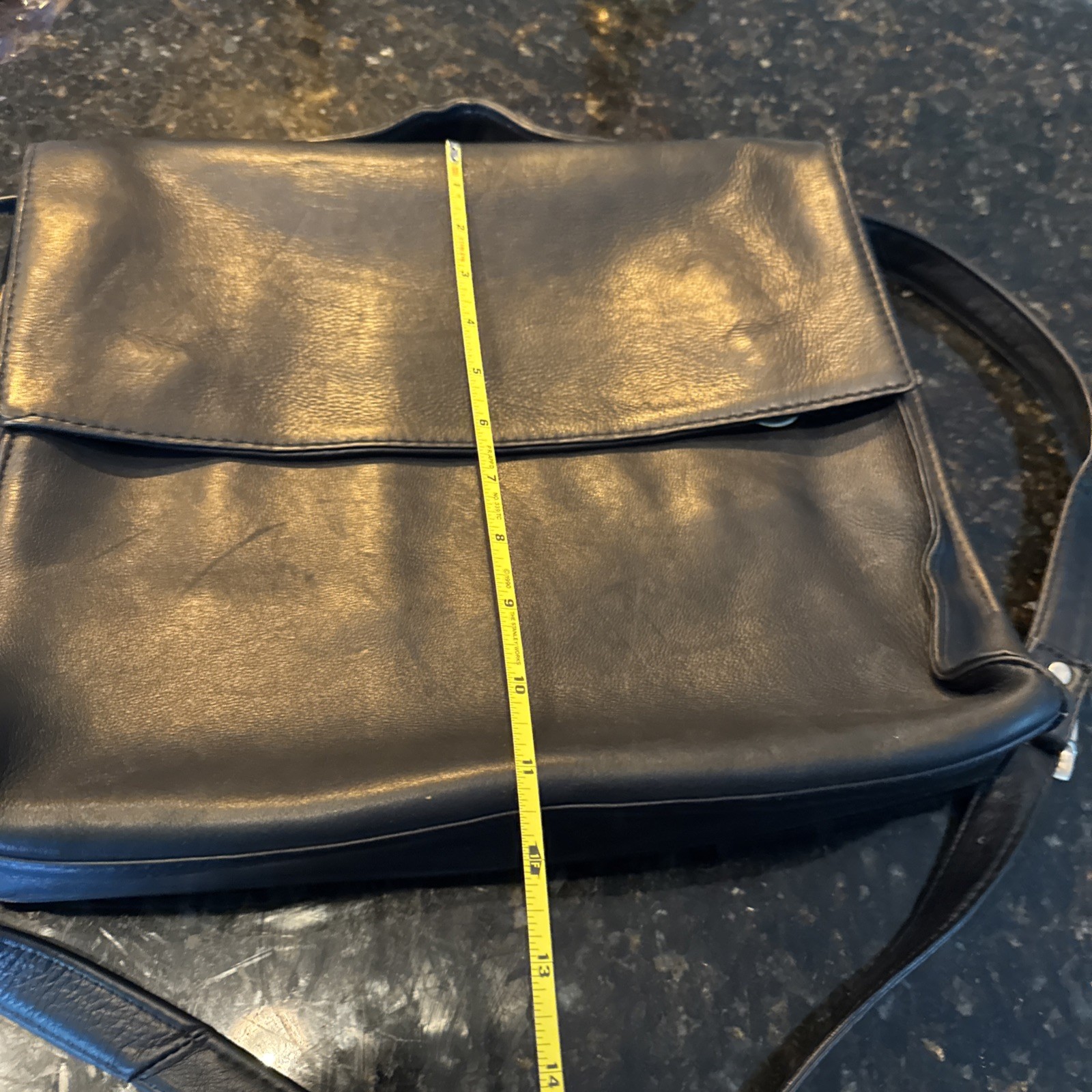 Wilson’s Black Genuine Leather Messenger Bag. Great Condition