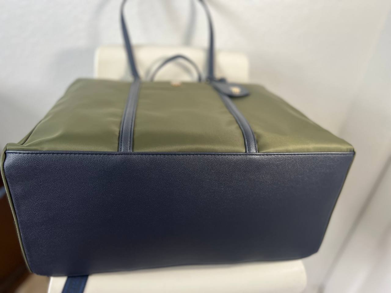 Tommy Hilfiger TH Element Weekender Duffle Bag Olive Green Navy NWT One Size