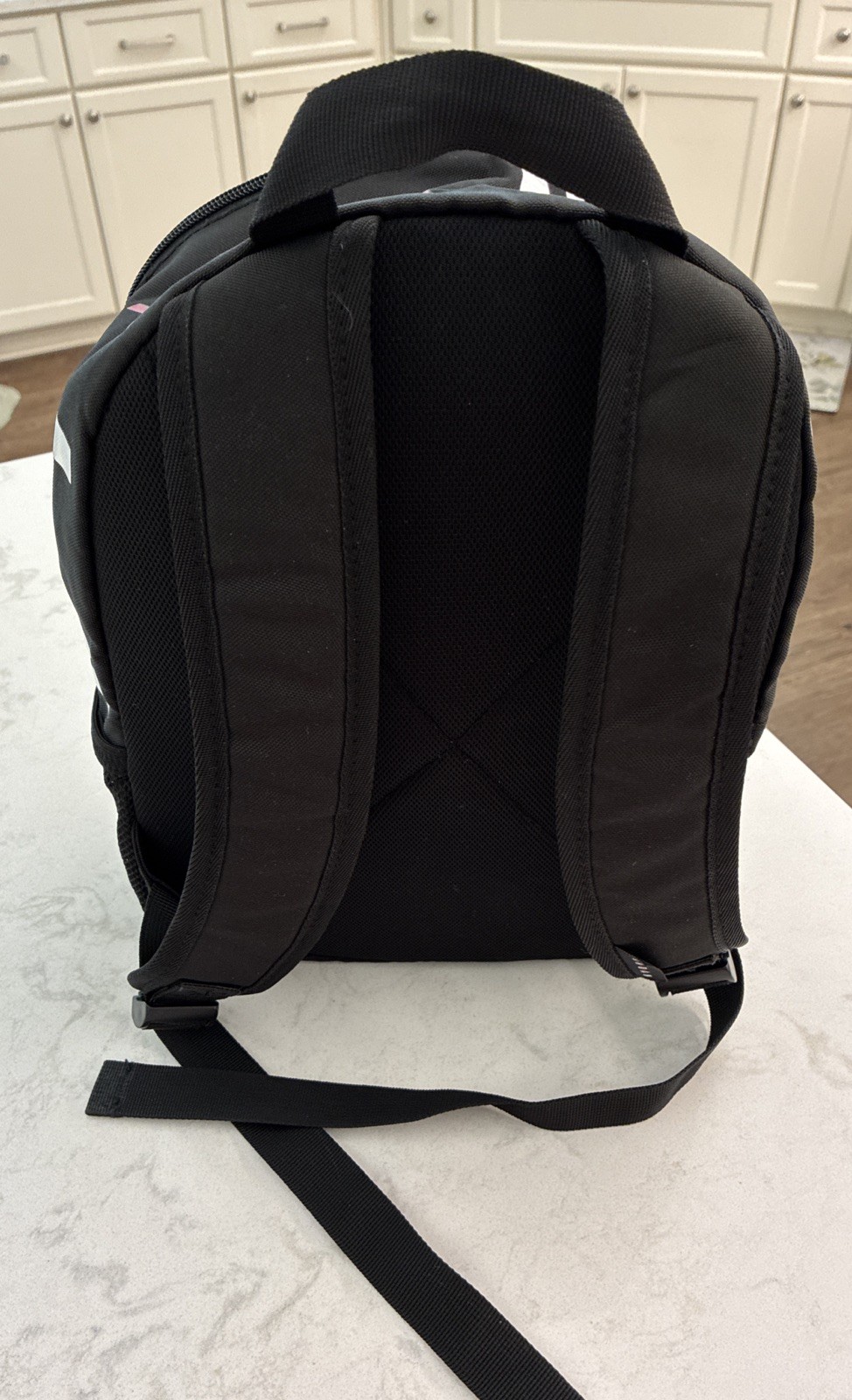 Jordan Air Mini Backpack Travel Bag Black White Red 13.75”x 10”x 6” Zippers Good