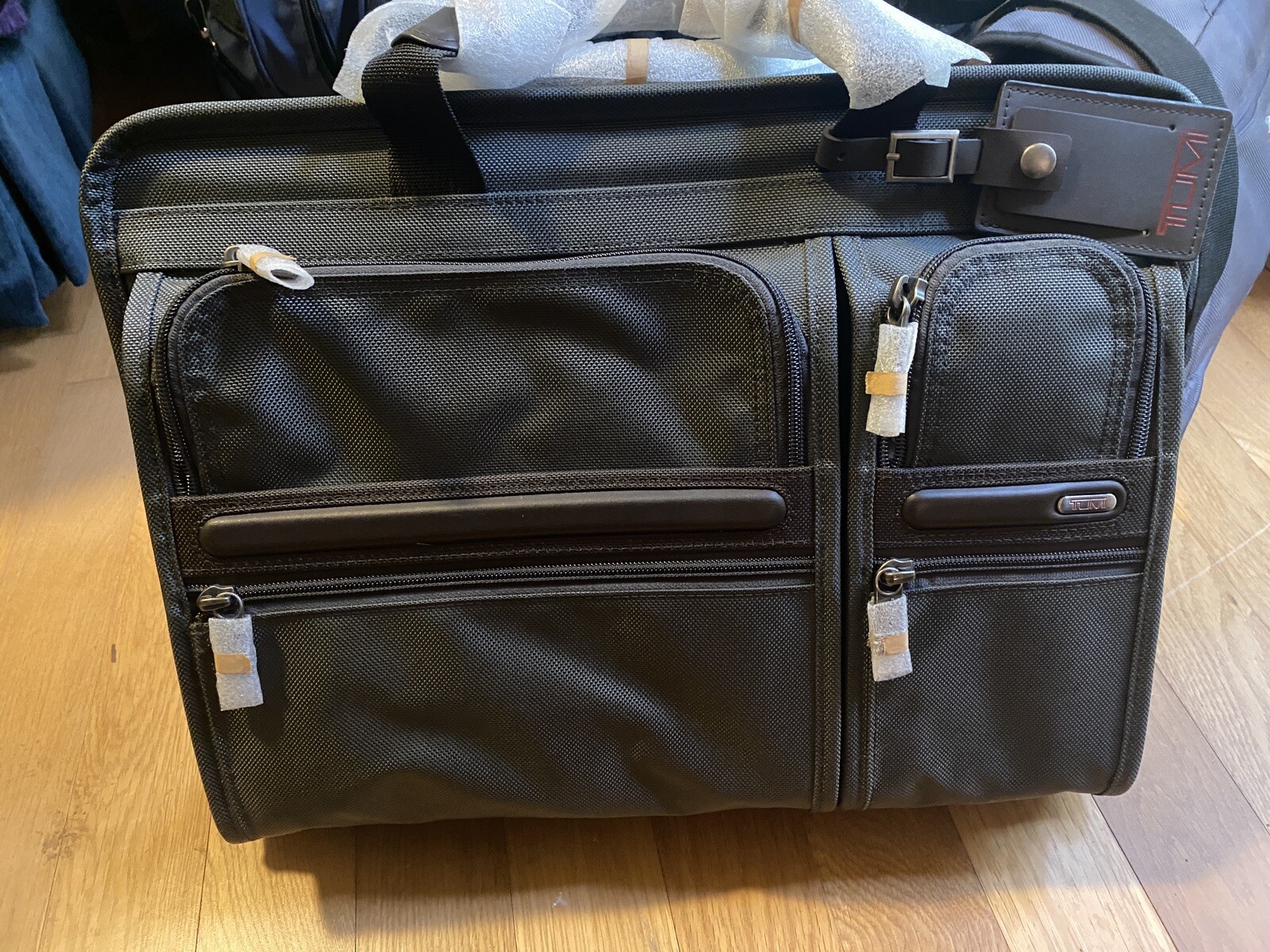 New Tumi Gen 4 Ballistic Nylon 16″ Apple Laptop Bag Computer Briefcase fit 17″