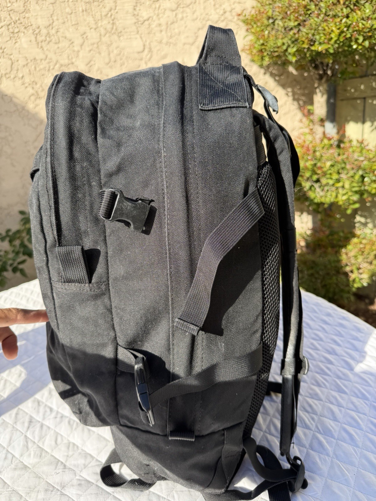 **well Worn Broken Clip* Vintage Ss02 12th Supreme Box Logo Backpack Black Nylon