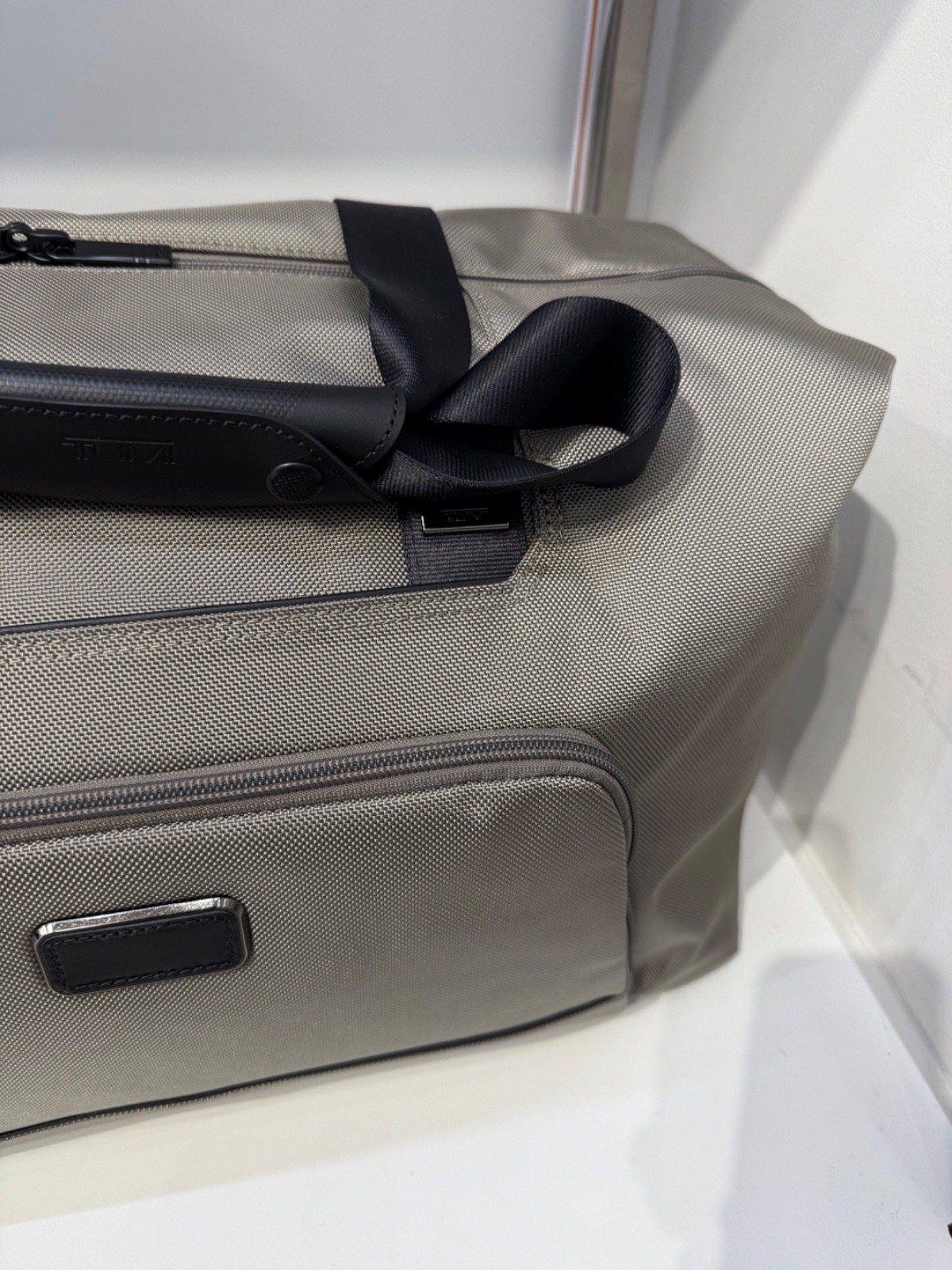 NEW Tumi ALPHA 18.5” Double Expansion TRAVEL Satchel Bag – GRAY ALLOY