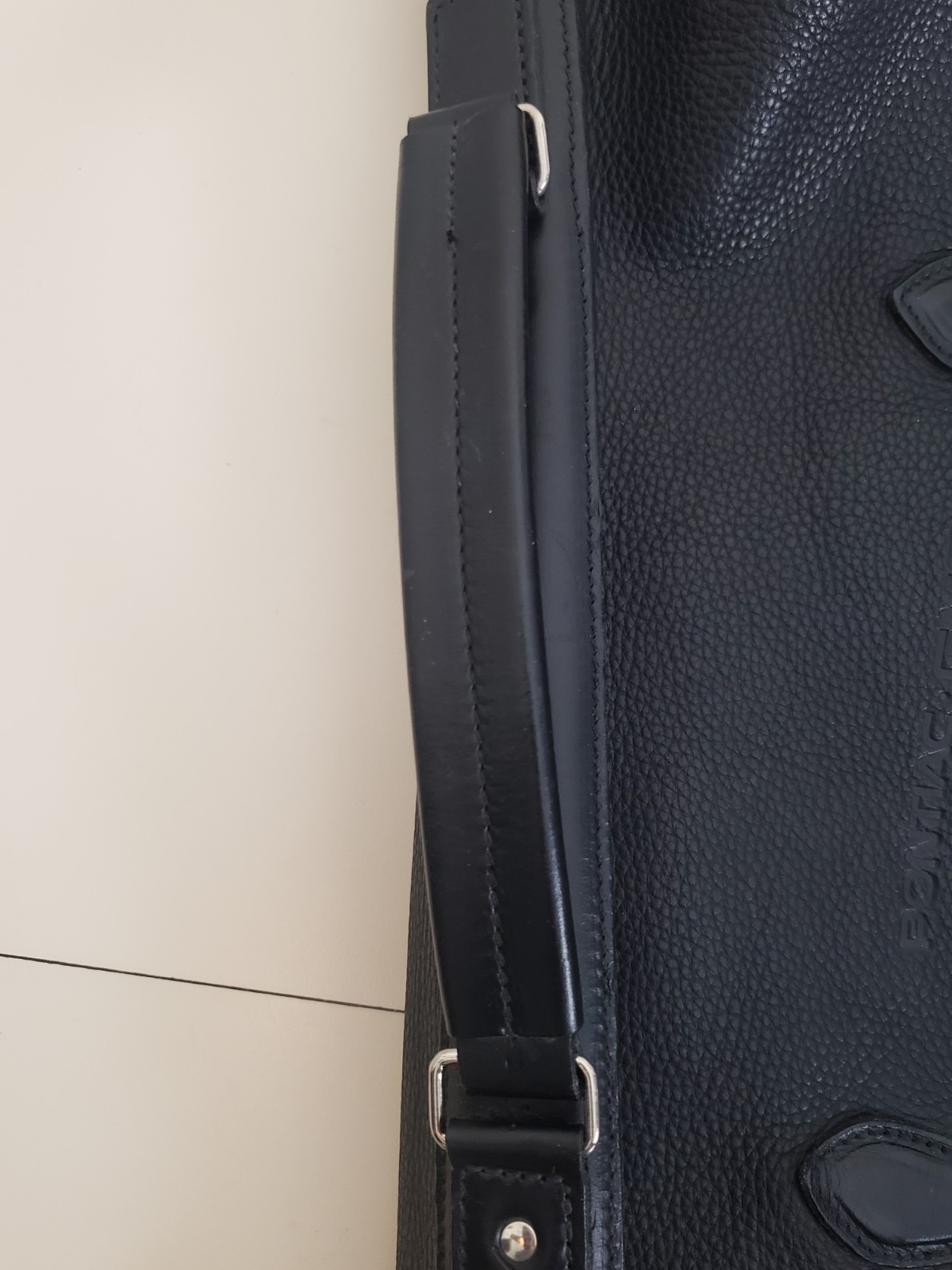 Roots Canada Black Leather Messenger Bag Briefcase Pontiac GMC Logo Beaver Tag