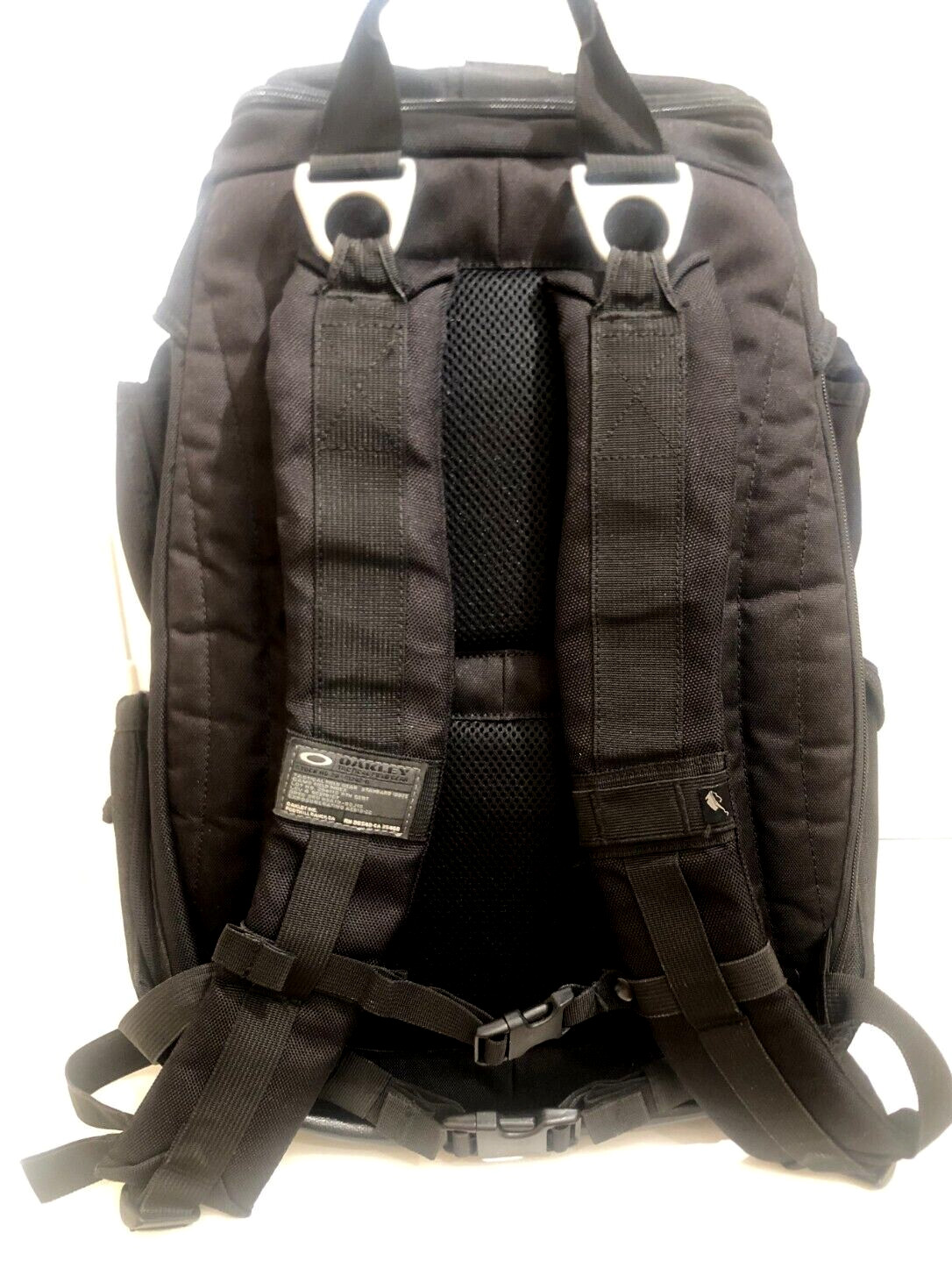 RARE OAKLEY DRY GOODS BACKPACK Black Tactical Field Gear Red Code AP Bag Pack