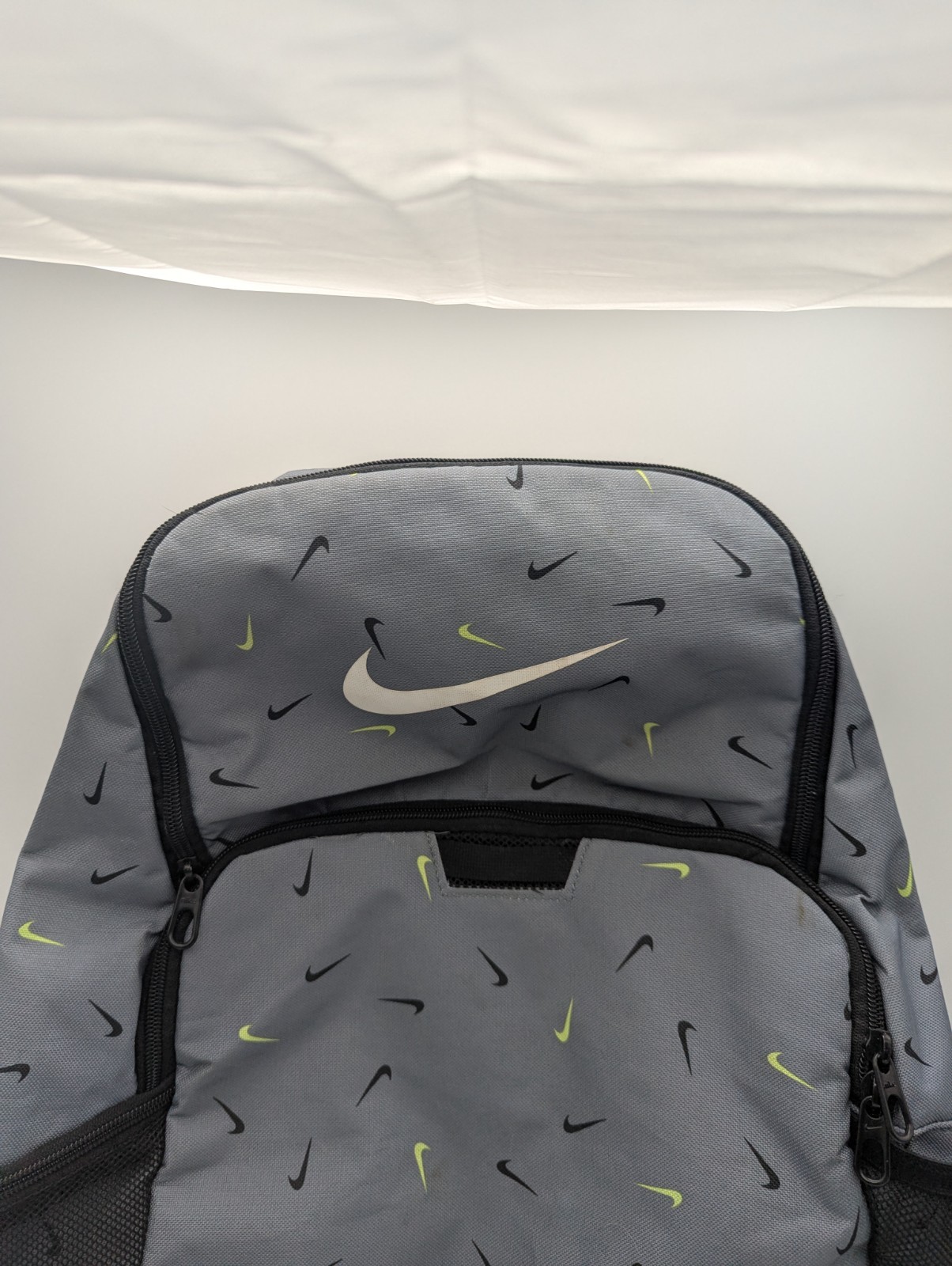 Nike Brasilia All Over Print Backpack Training Gym Gray/Black BA6039 Used