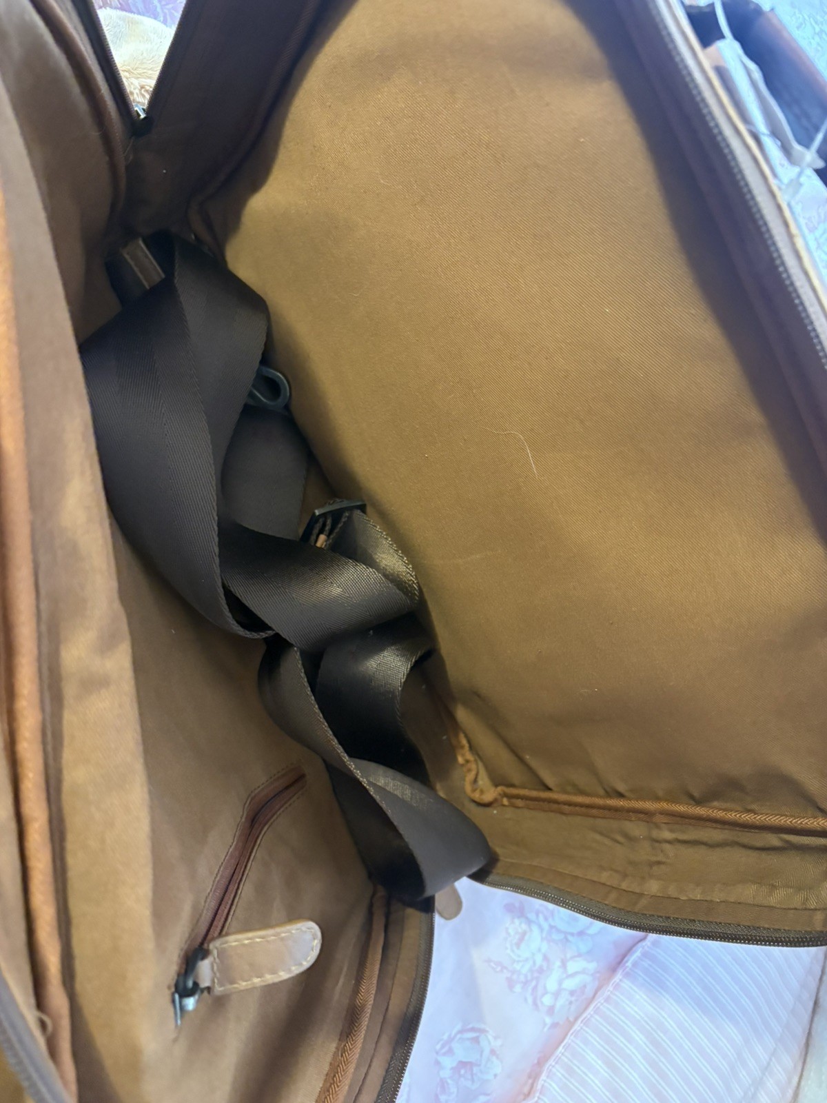 NWT Leather briefcases Laptop Messenger Bags for Men and Women Best Office Bag