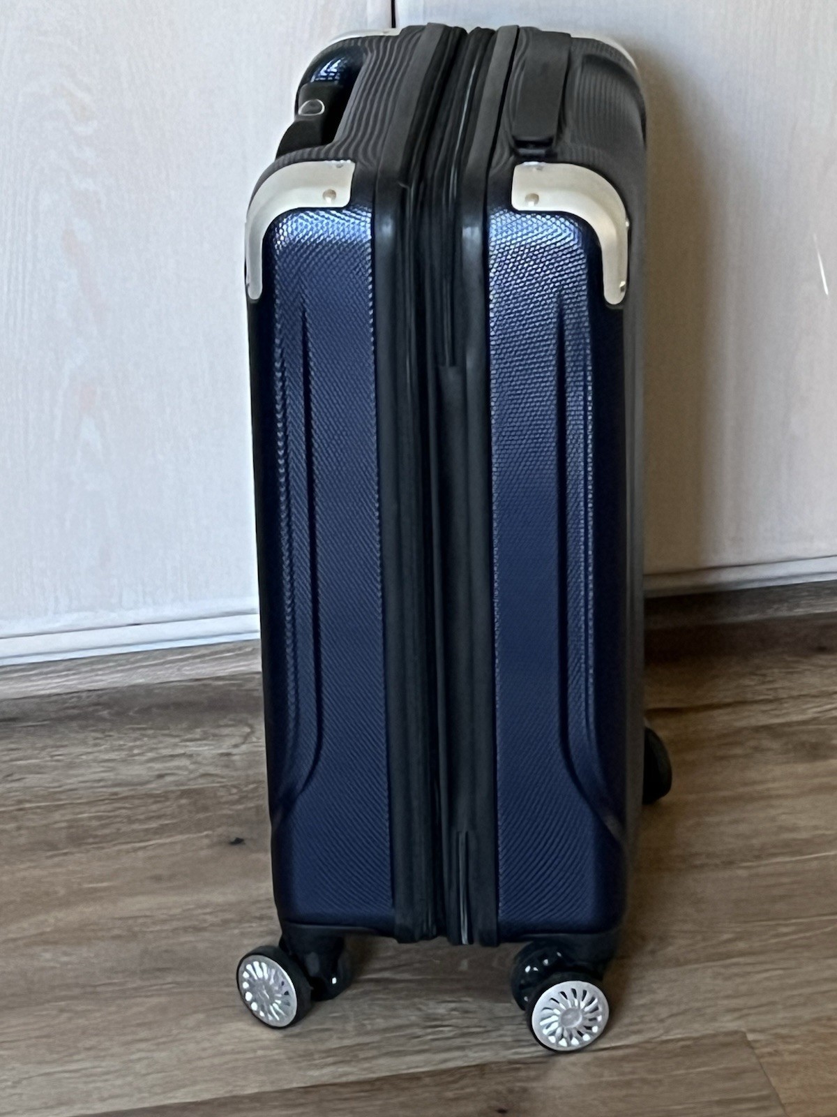 Travelpro Pathways 3 Hardside Expandable Luggage, 8 Spinner Wheels, 21 Inch Navy