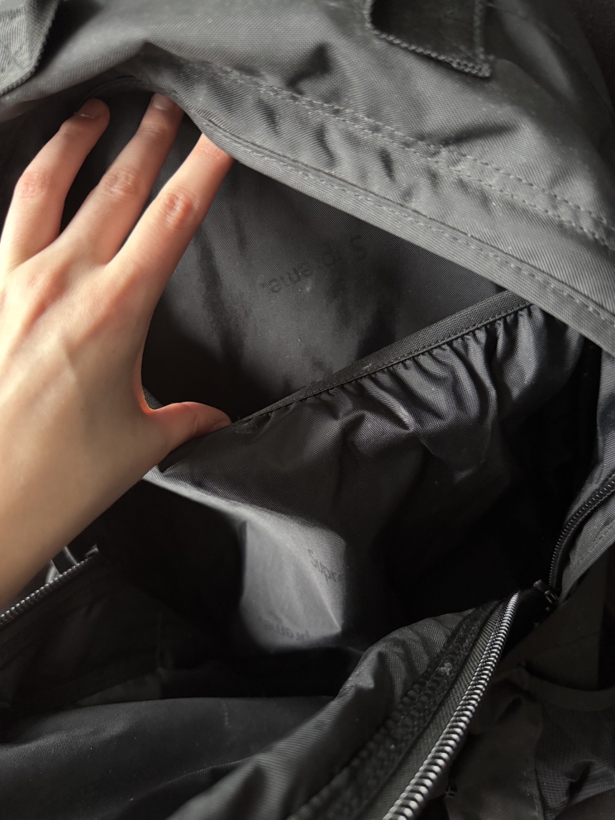 Black Supreme double zipper compartment backpack, Pre-owned Good