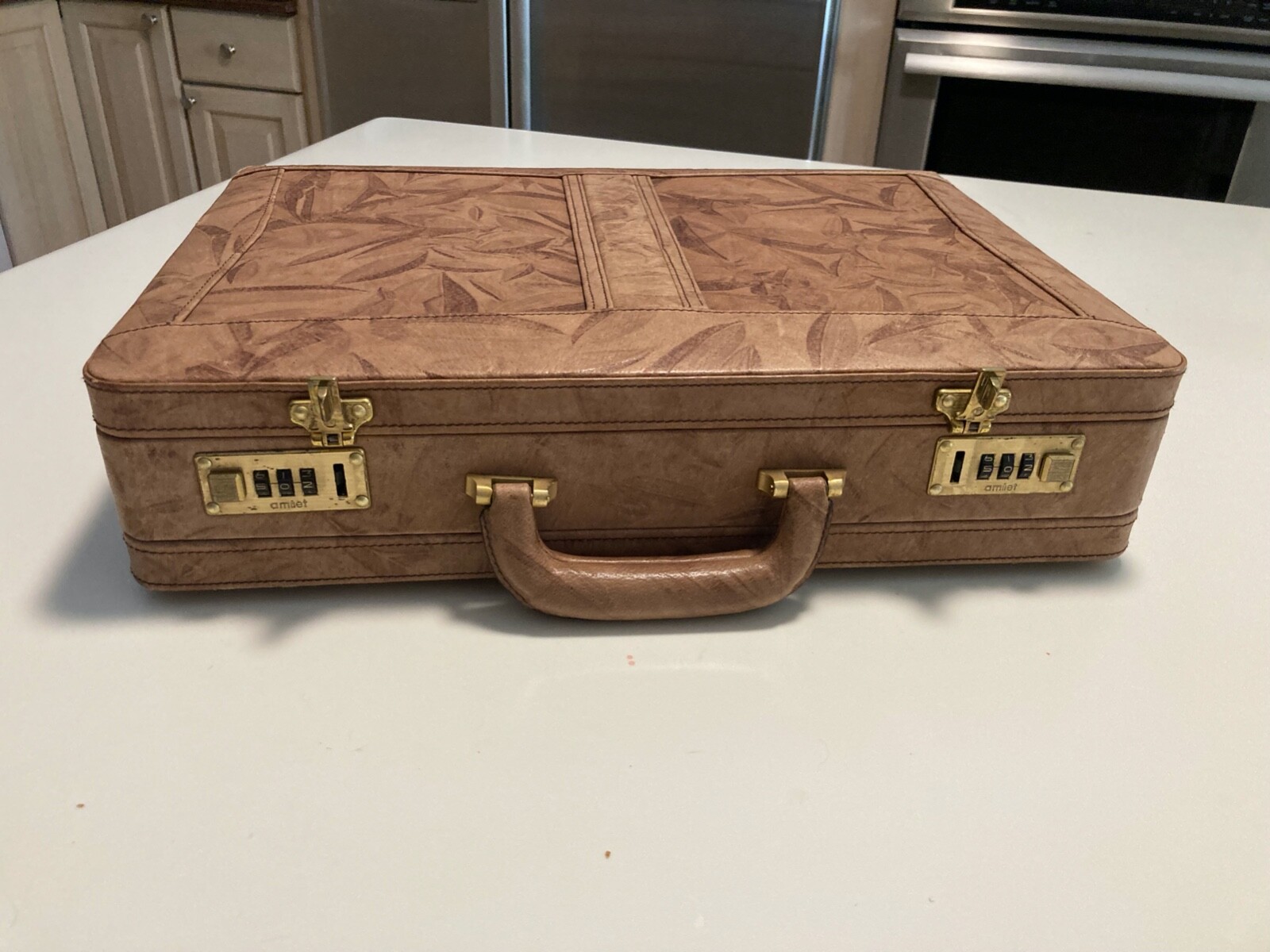 Handmade in Thailand Men’s Vintage Leather Brief Case